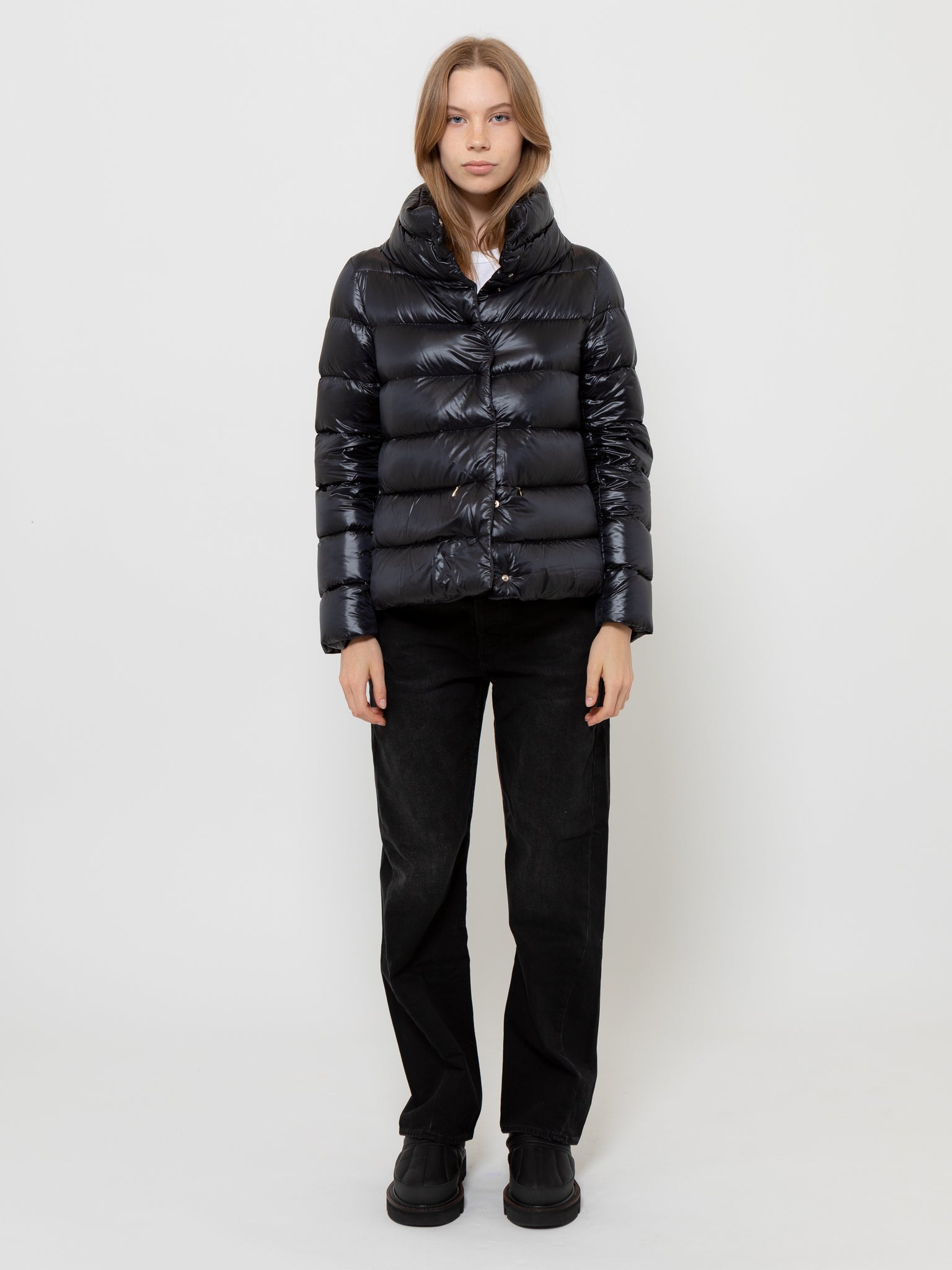 Puffer Jacket Side Buttons Black