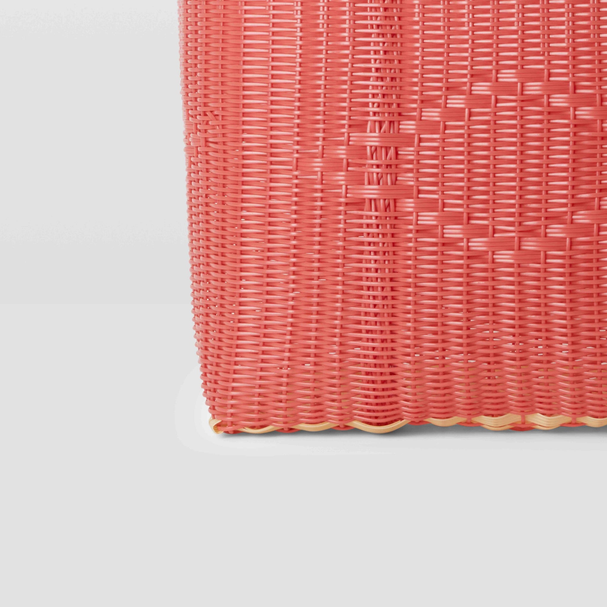 Basic Basket Medium Geranium