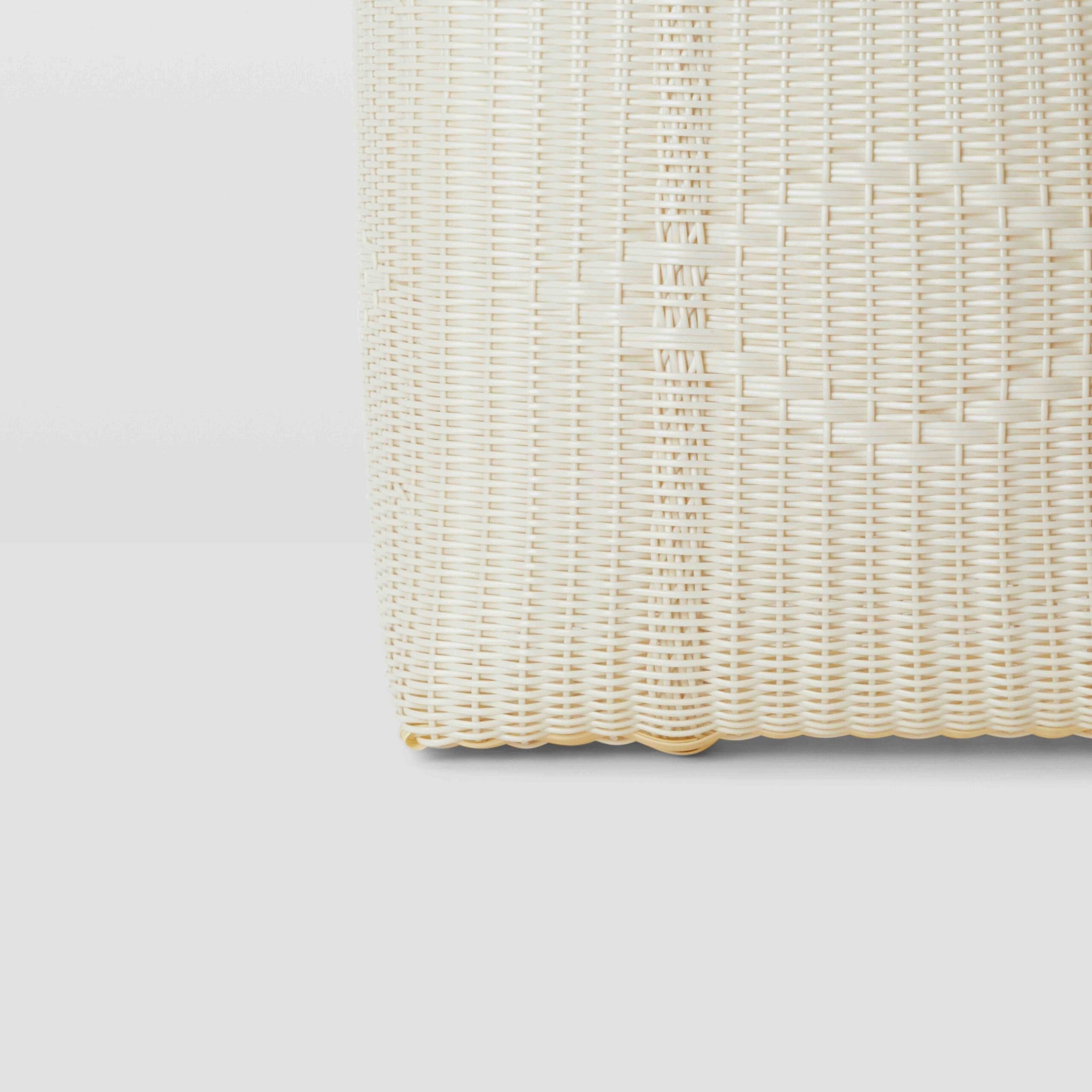 Basic Basket Medium Vanilla