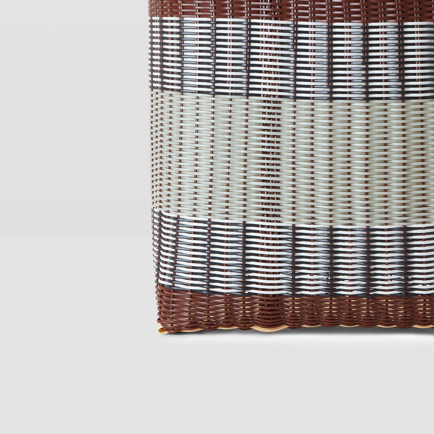 Bicolour Basket Medium Chocolate + Palm