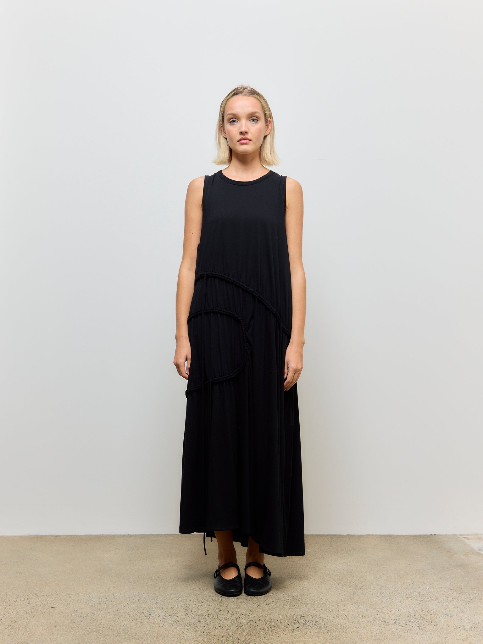 Chain Stitch Cut Long Dress Black