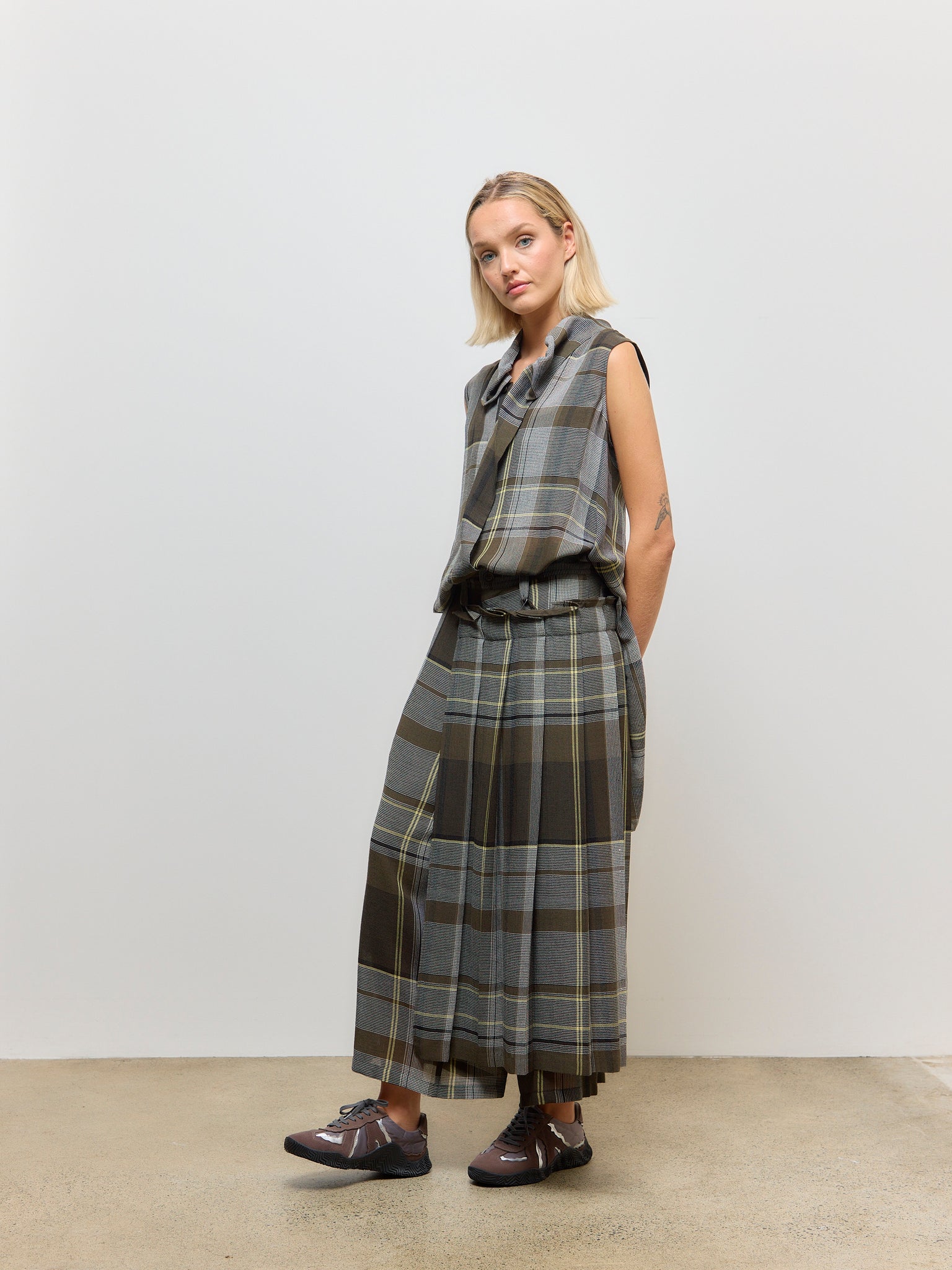 Gauze Plaid Wrap Pleated Pants Khaki