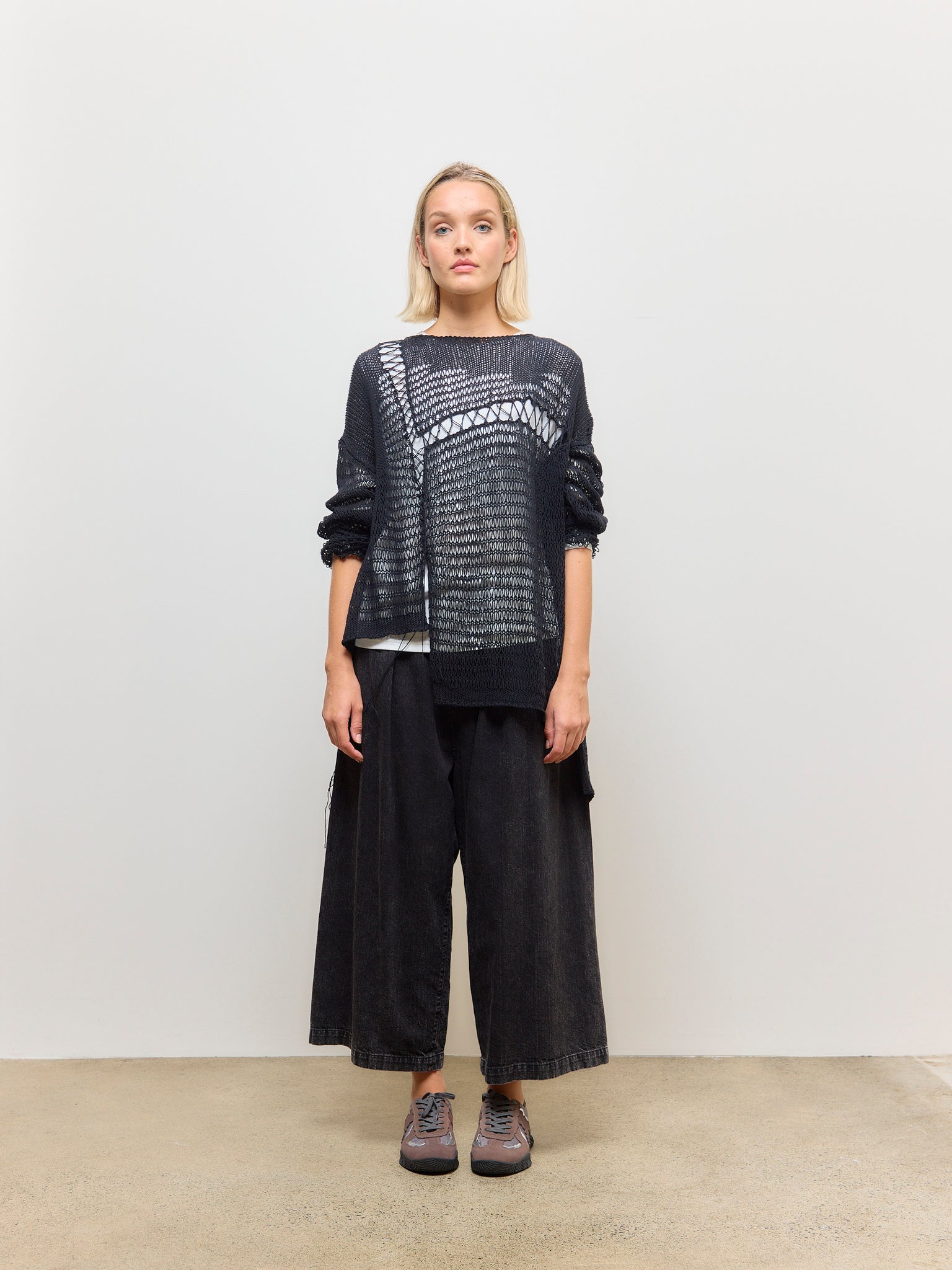 Asymmertric Long Sleeve Pullover Black