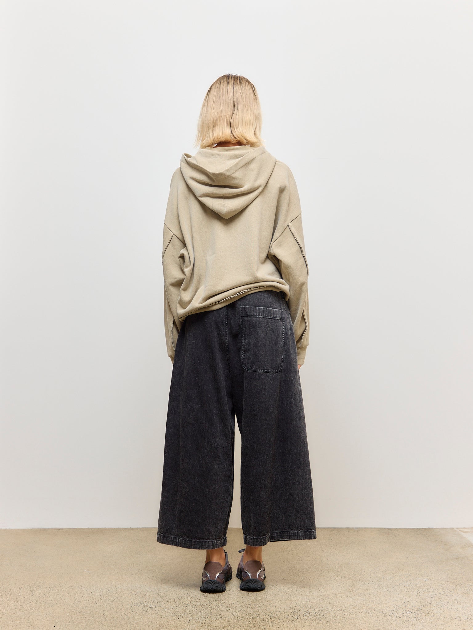 Y Cropped Hoodie Beige