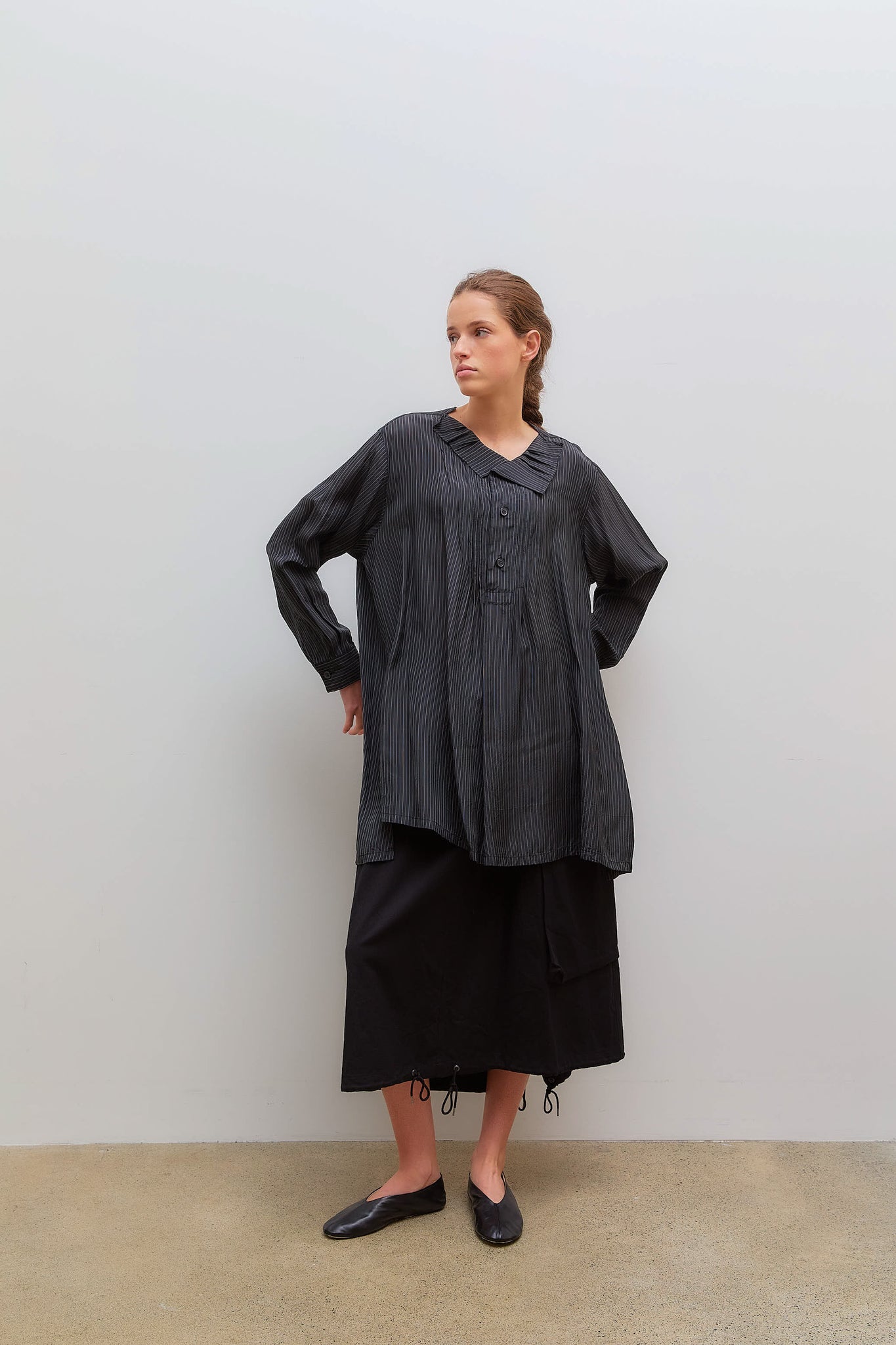 Pintuck Asymmetry Blouse Sripe Garment Black