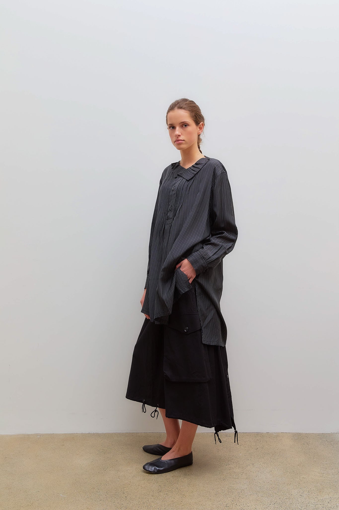 Pintuck Asymmetry Blouse Sripe Garment Black