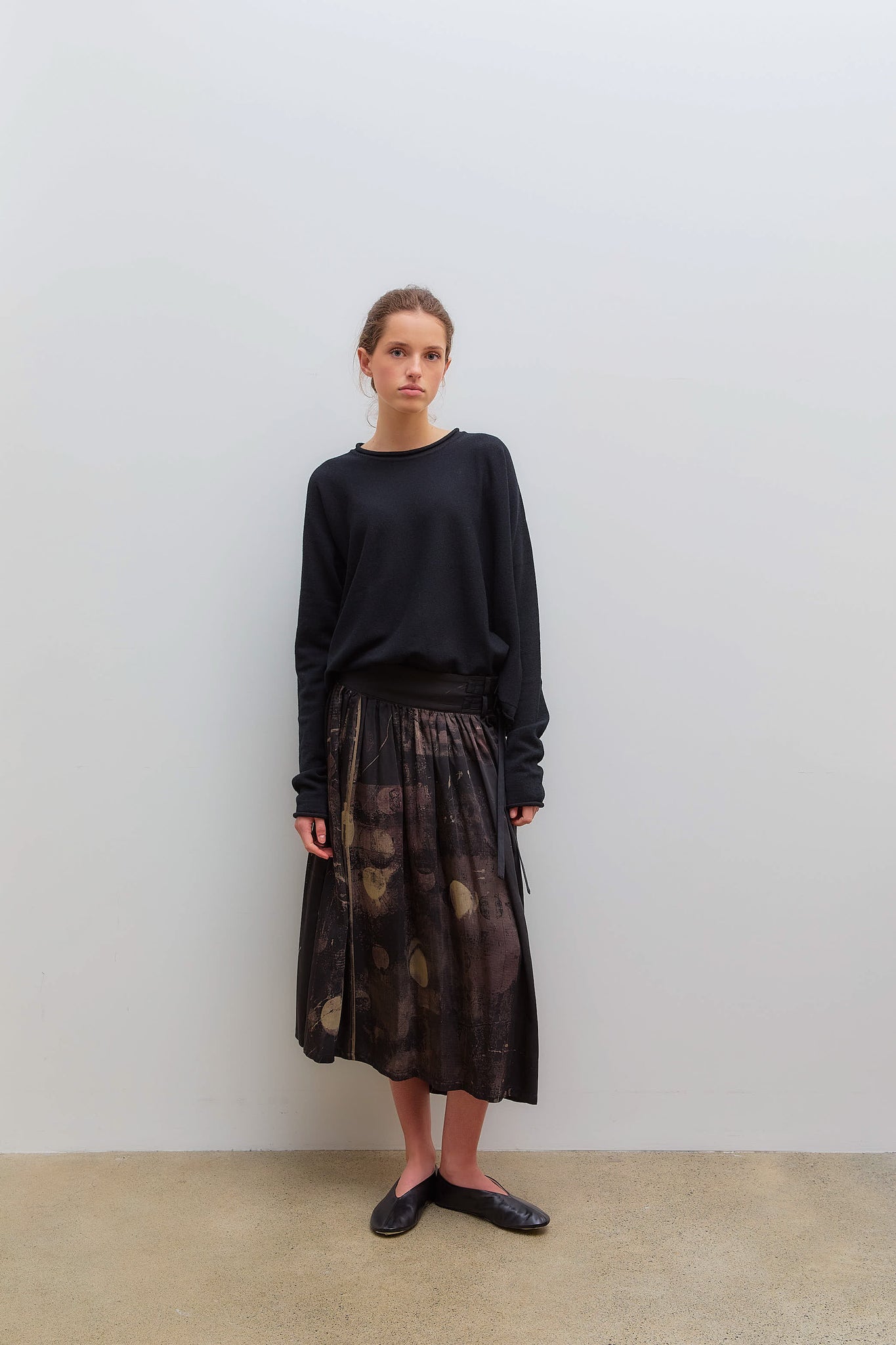 Asymmetry Gather Skirt Multiple Dot Black