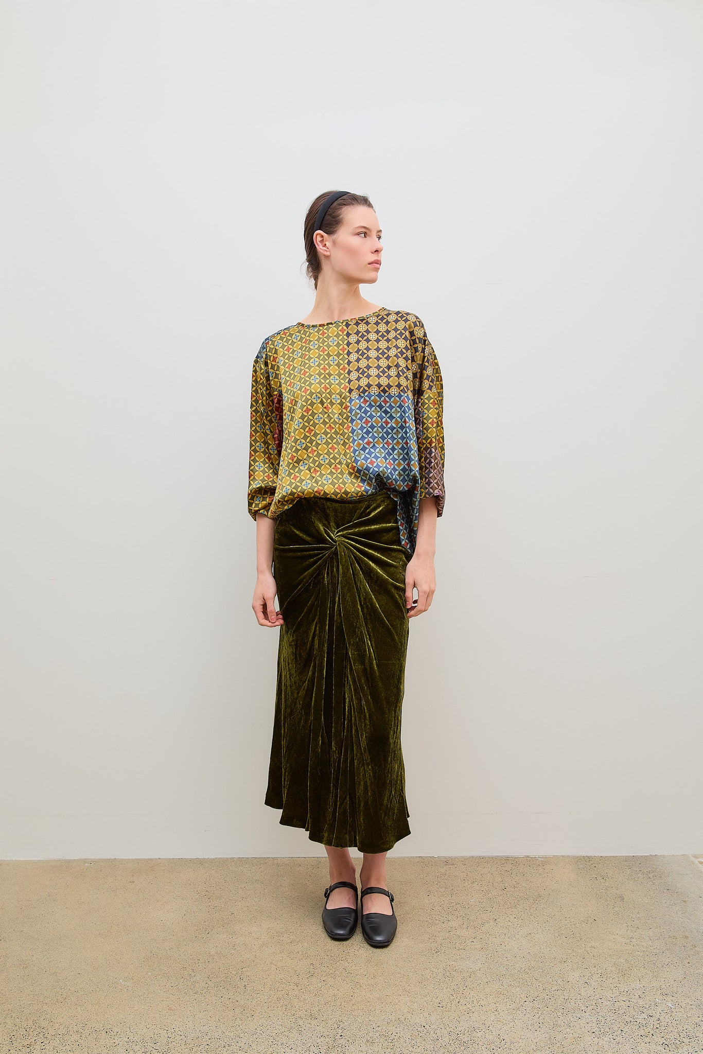 Smila Velvet Skirt Khaki