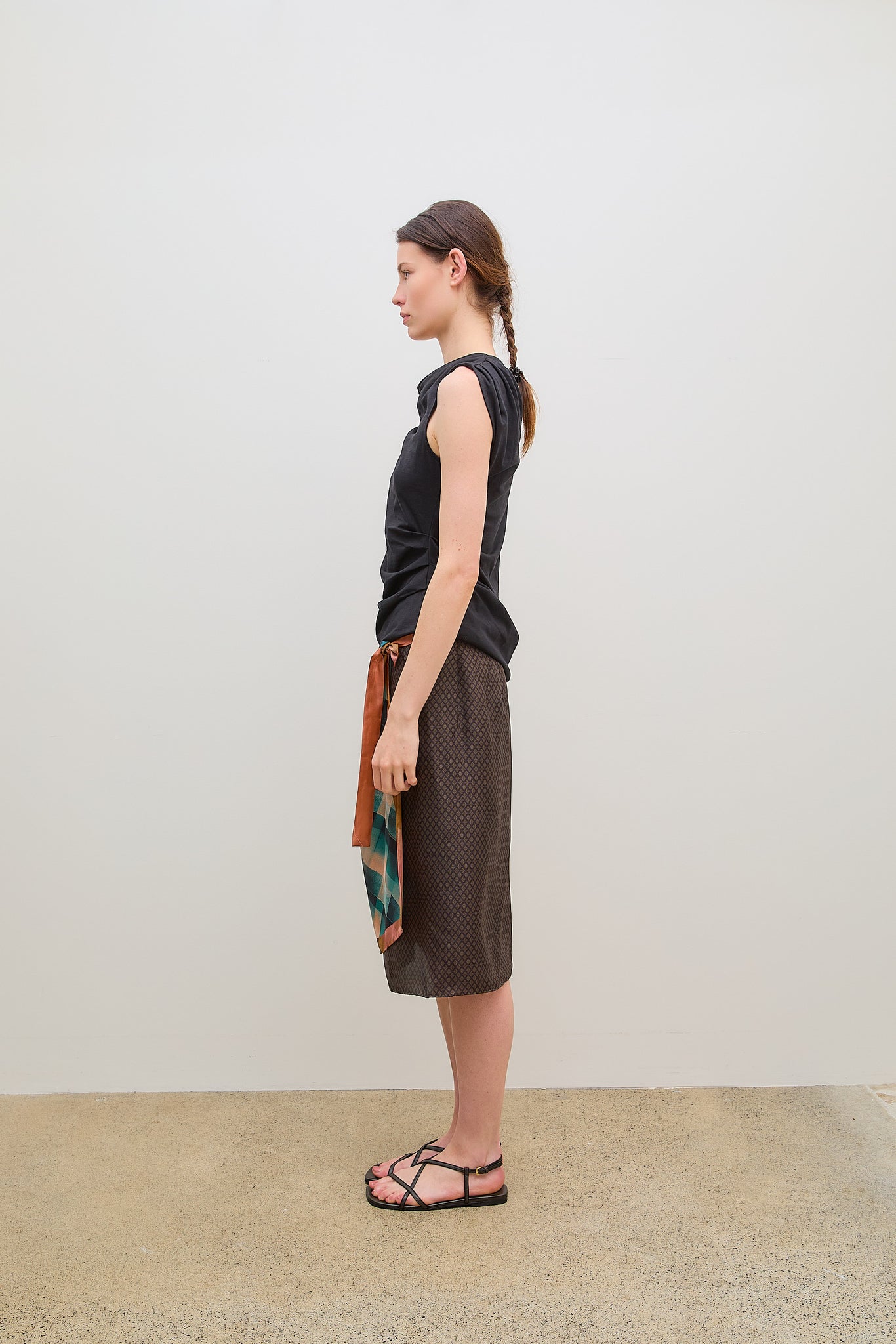 Scarfy Skirt Bottle