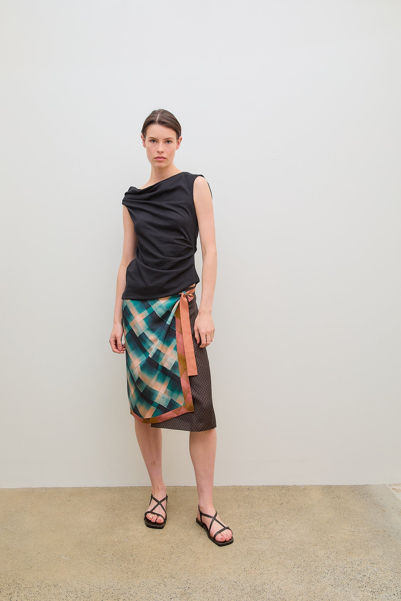 Scarfy Skirt Bottle