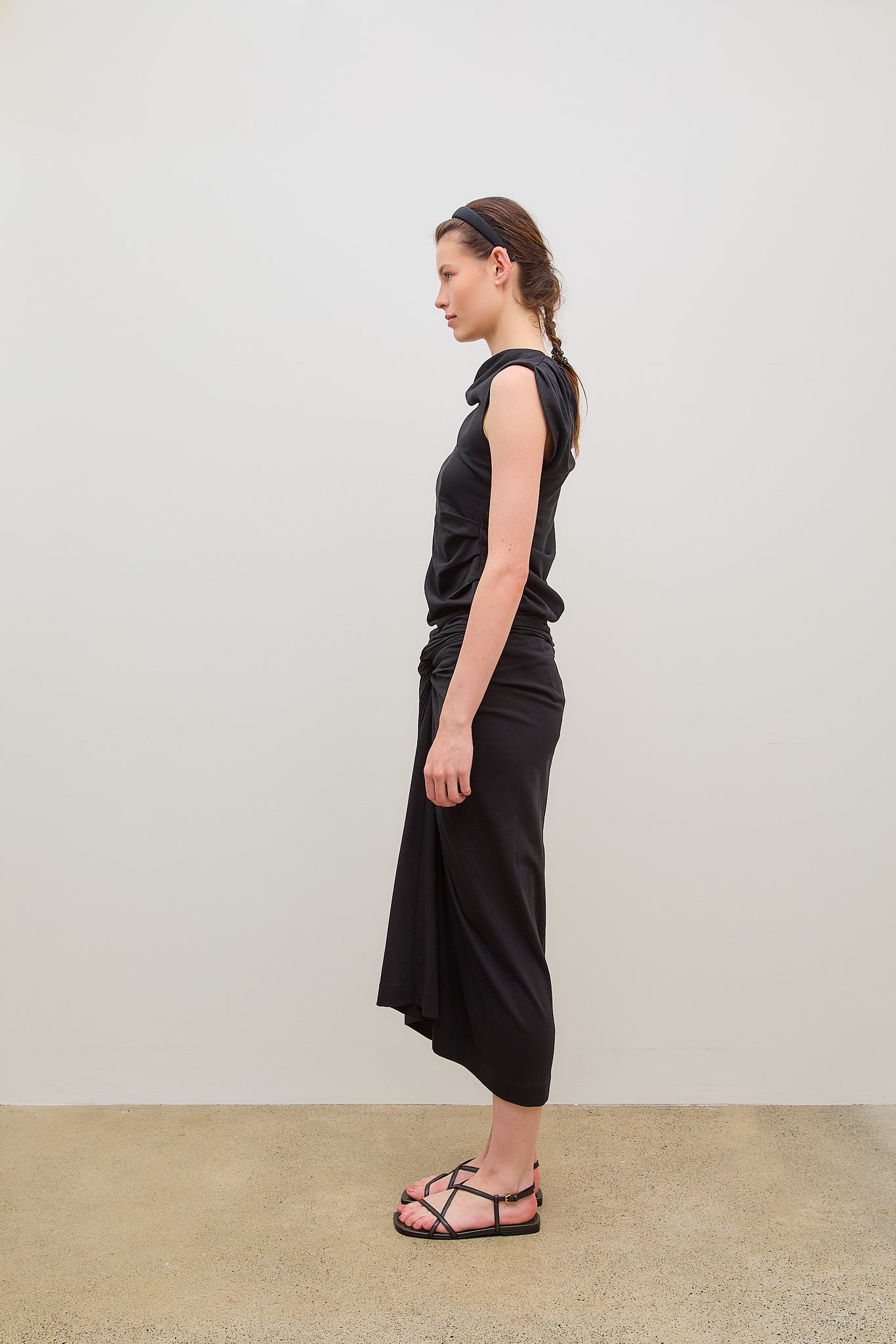 Herchive Skirt Black