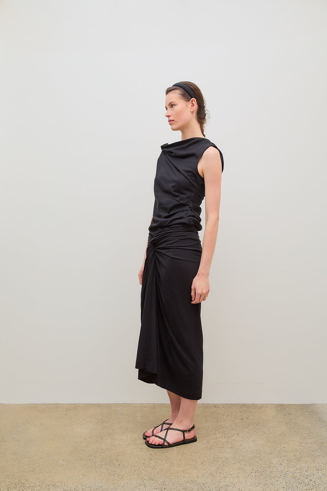 Herchive Skirt Black