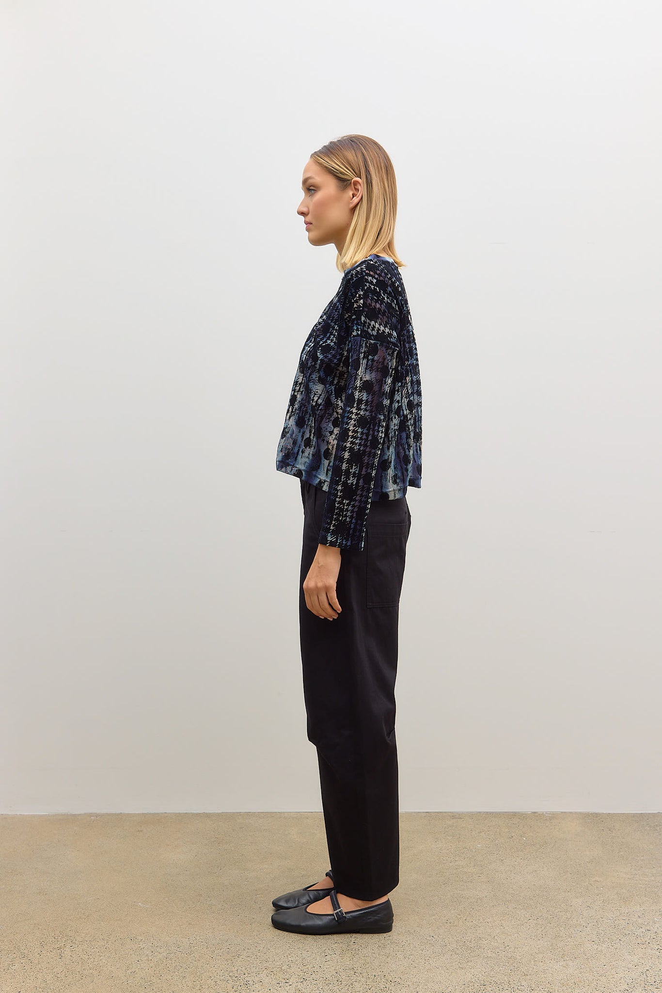 Cropped Round Neck Devore Top Black