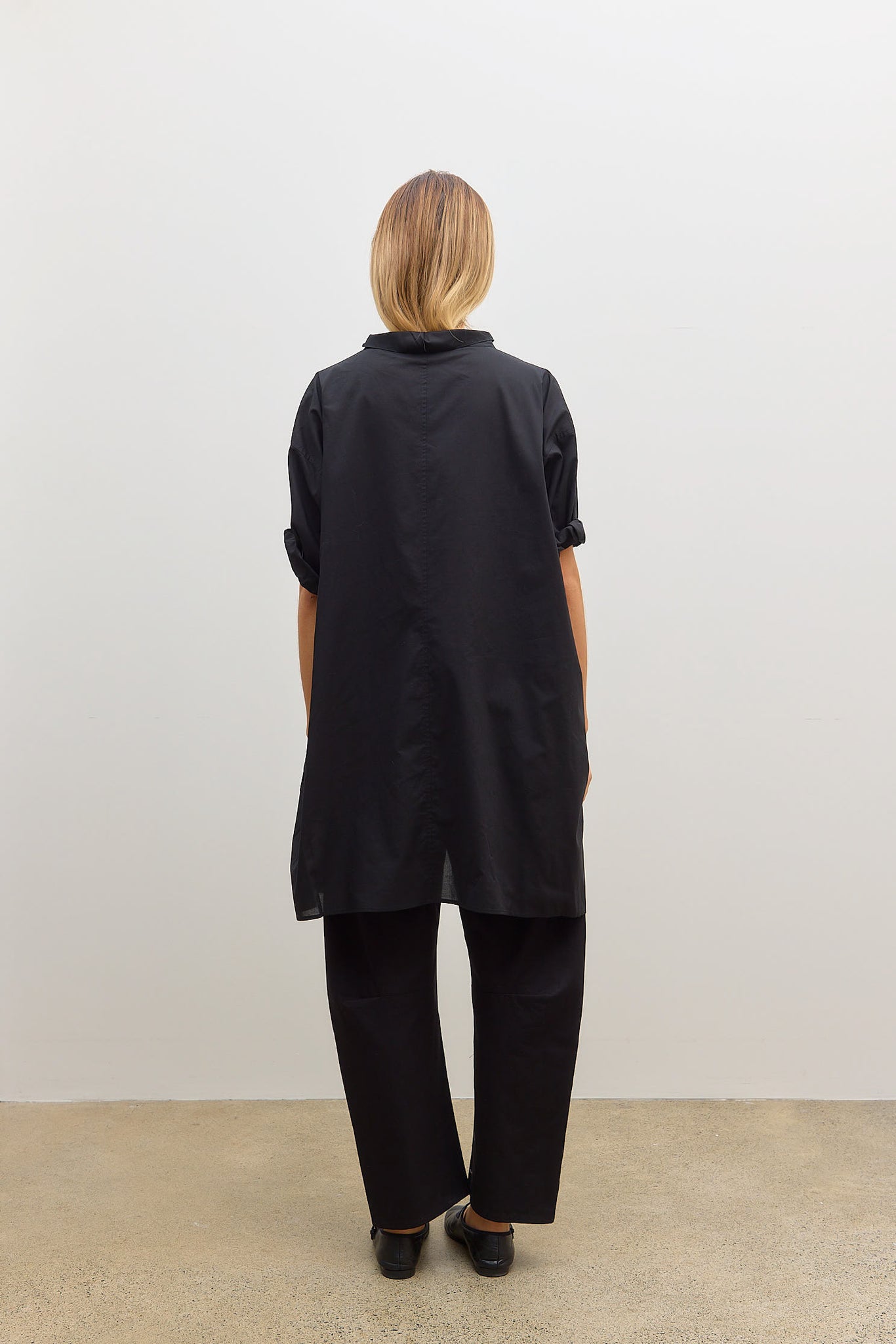 U Rolled Up Half Sleeve Blouse Black