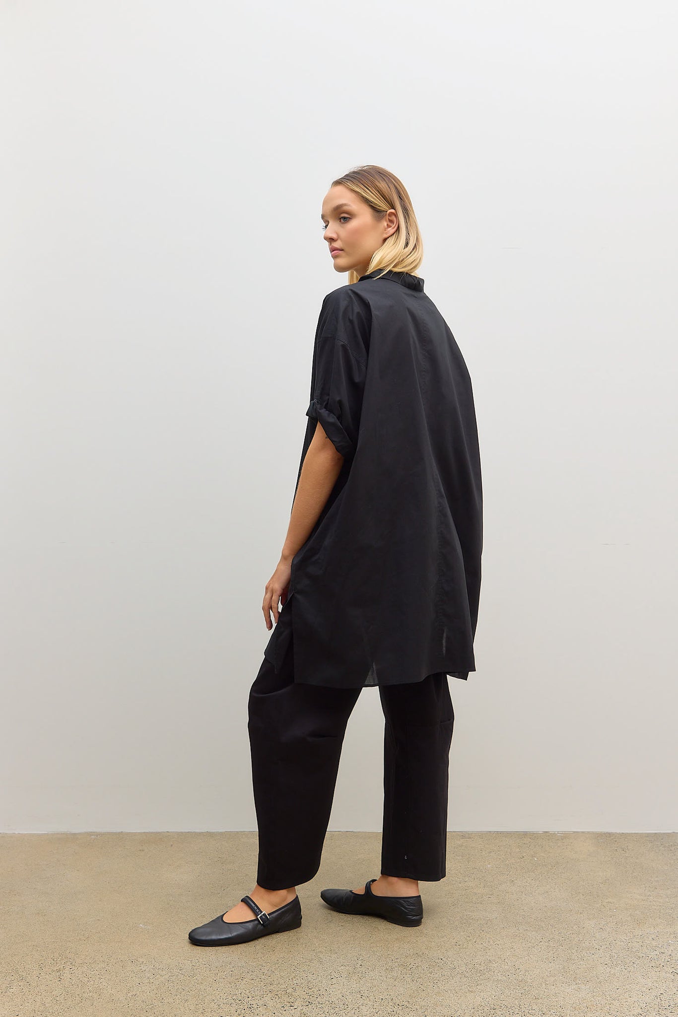 U Rolled Up Half Sleeve Blouse Black