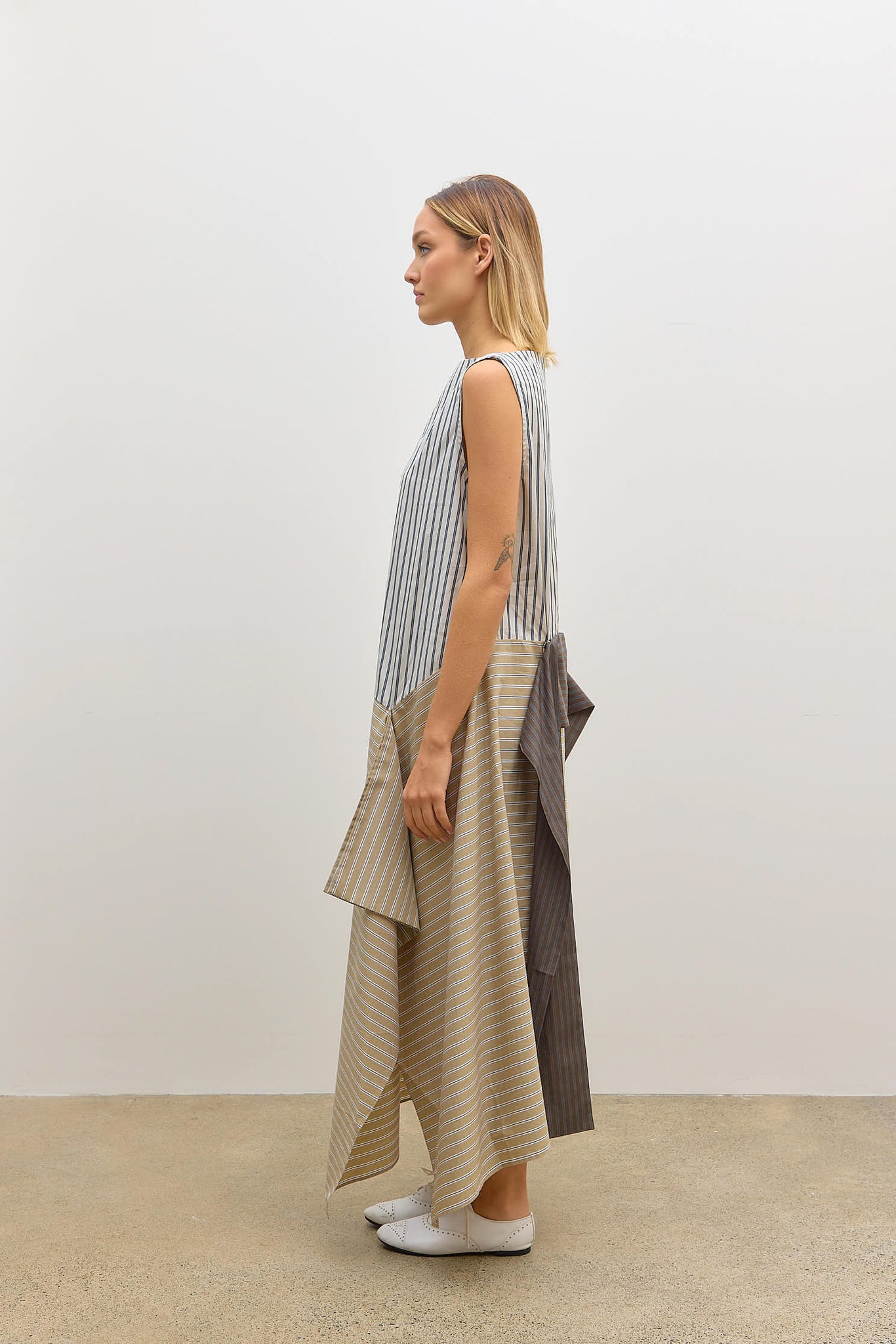Sleeveless Drape Dress Stripe