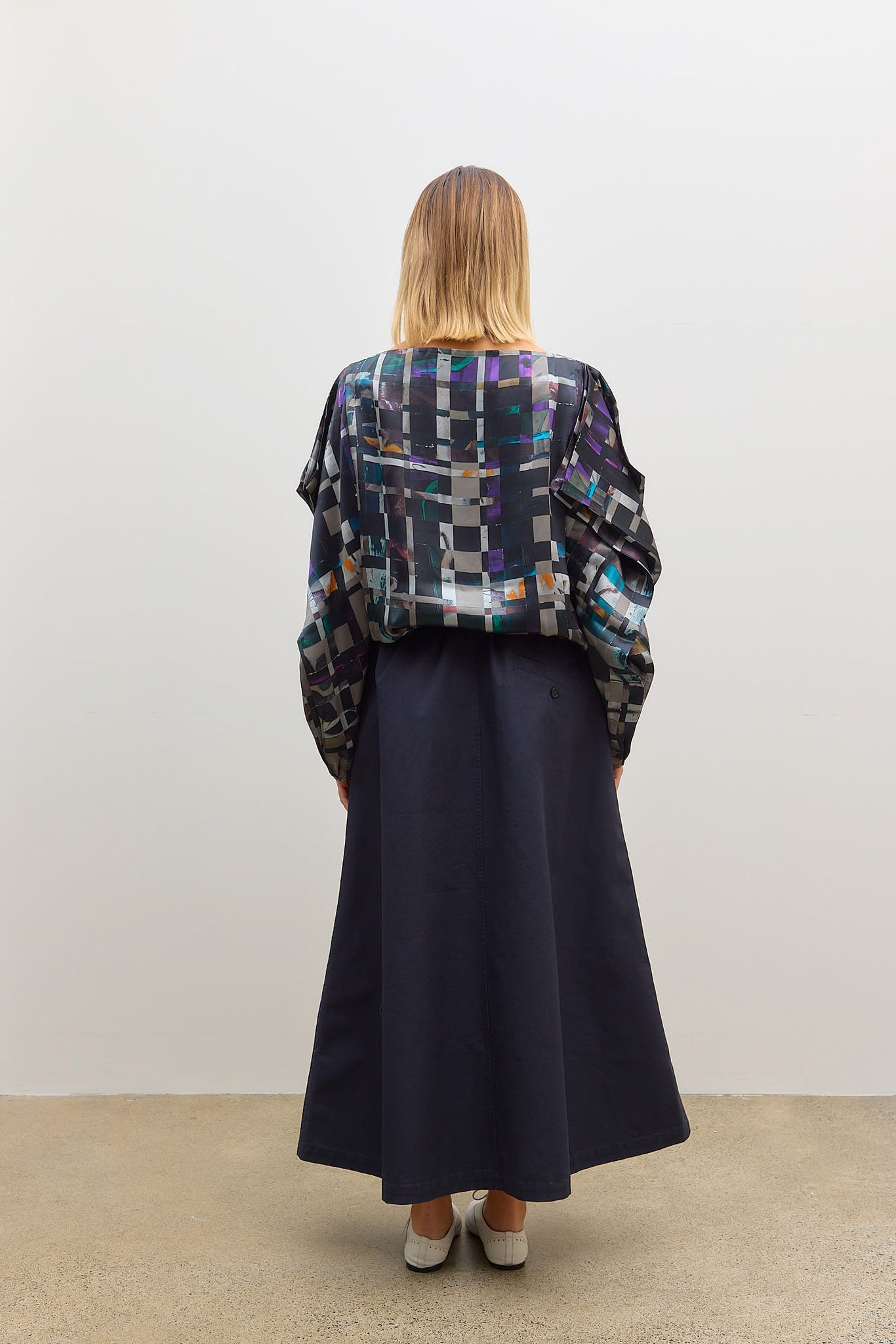 Book Sleeve Top Black Multi