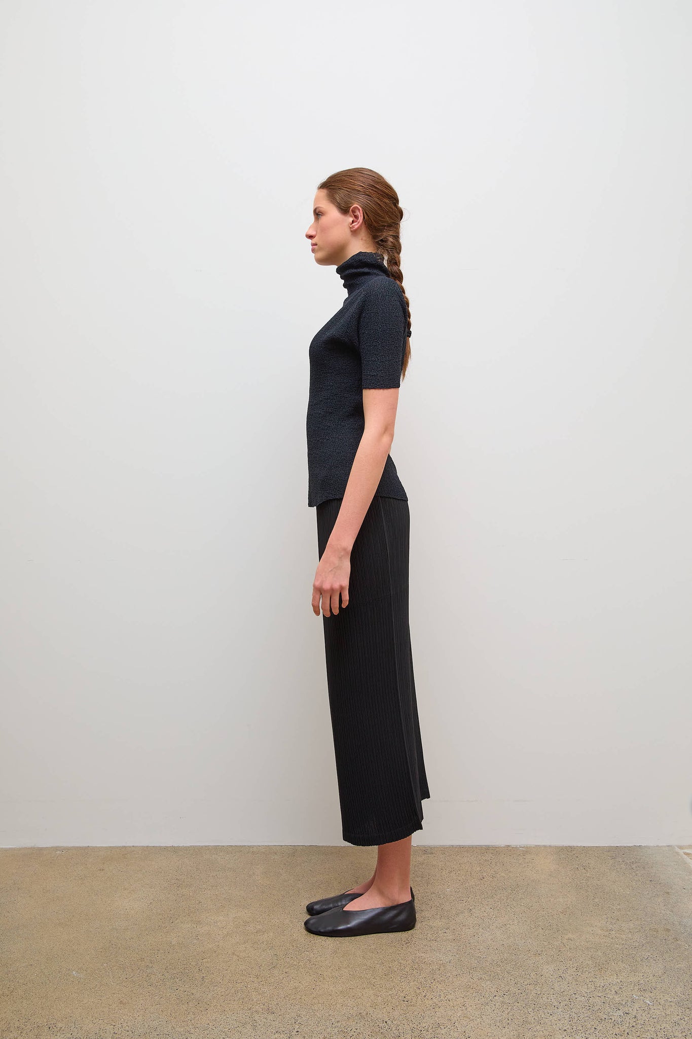 Body Knit Short Sleeve Pullover Black