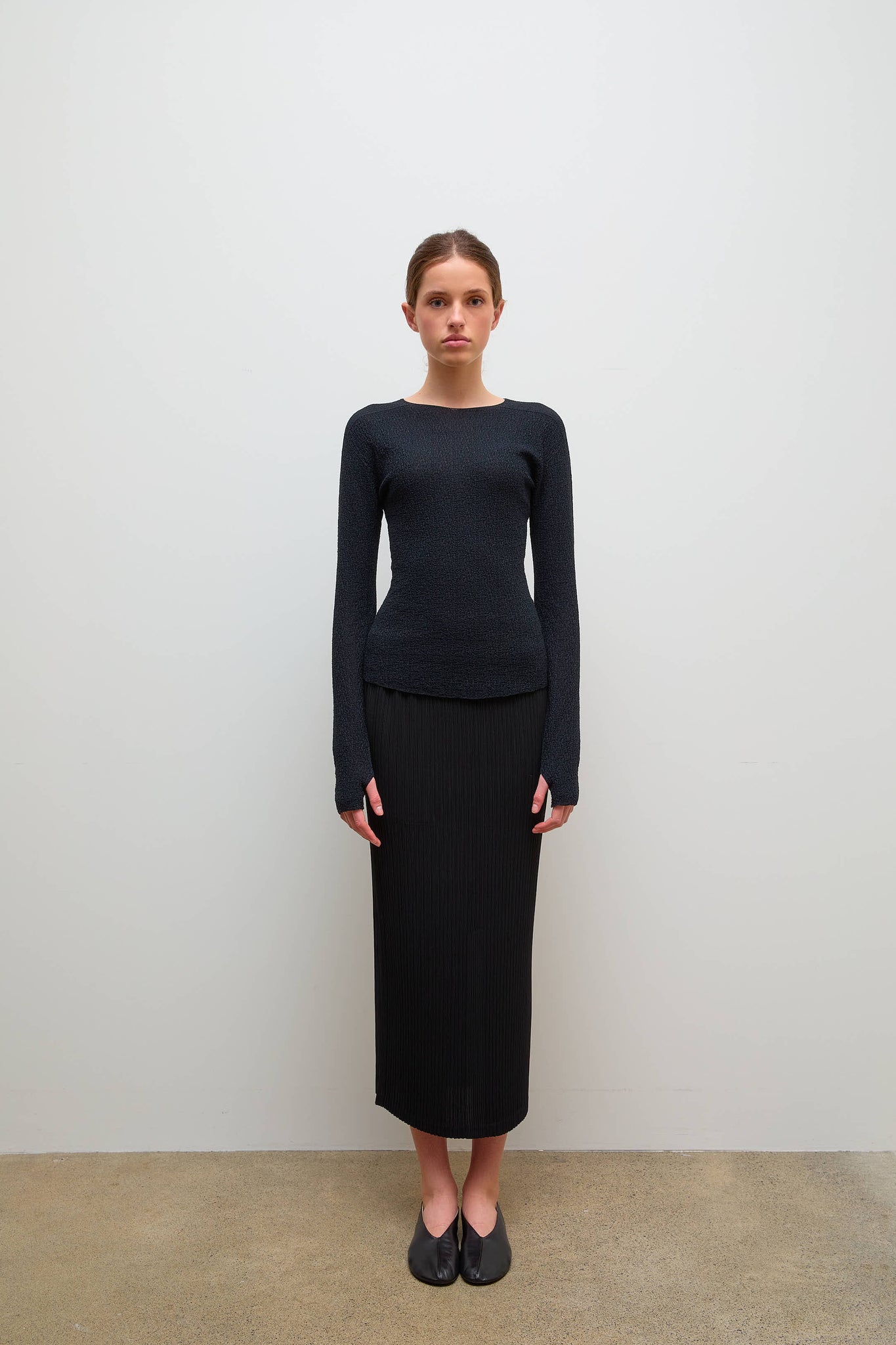 Body Knit Long Sleeve Pullover Black