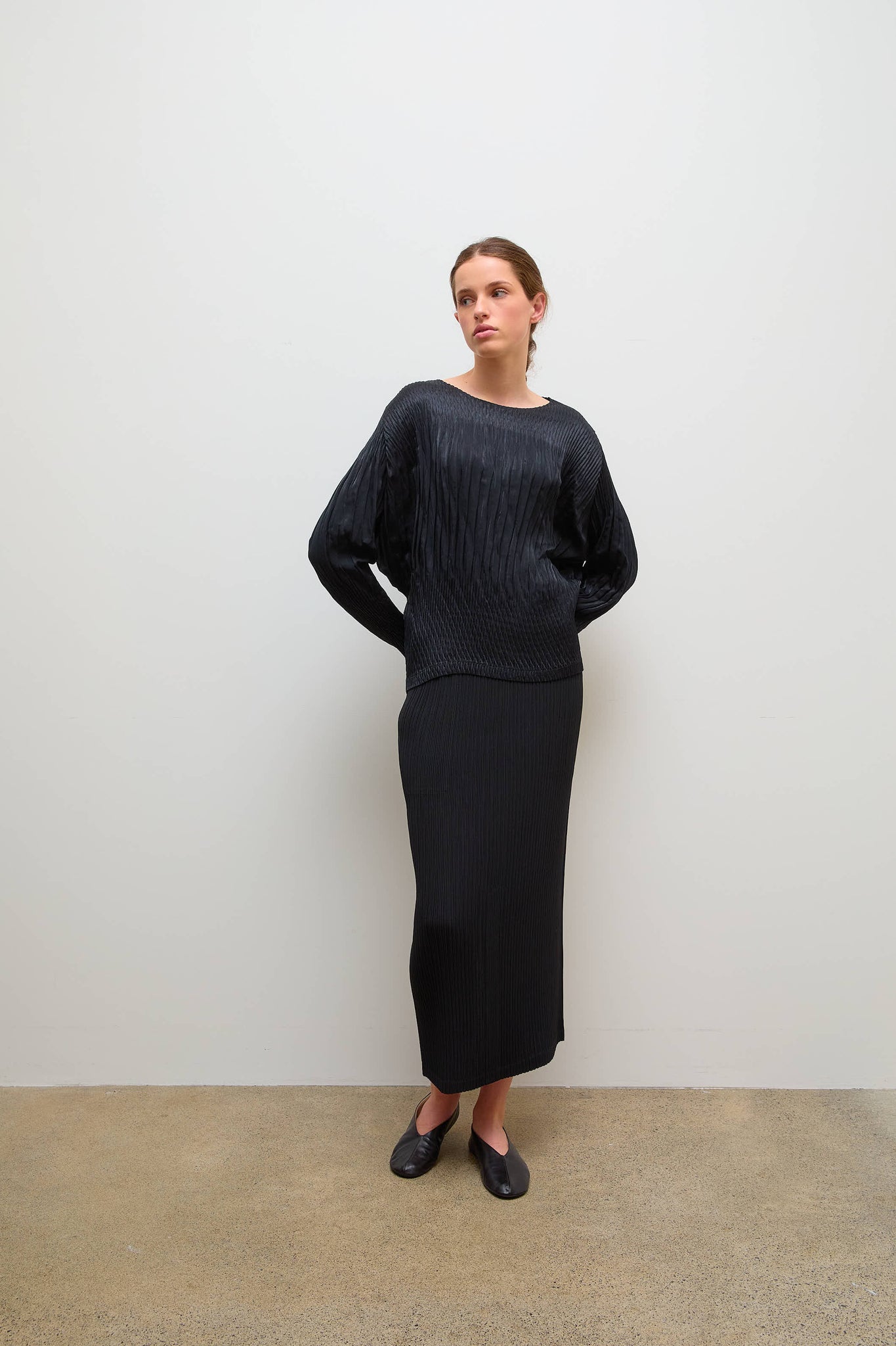 Suede Puff Long Sleeve Top Black