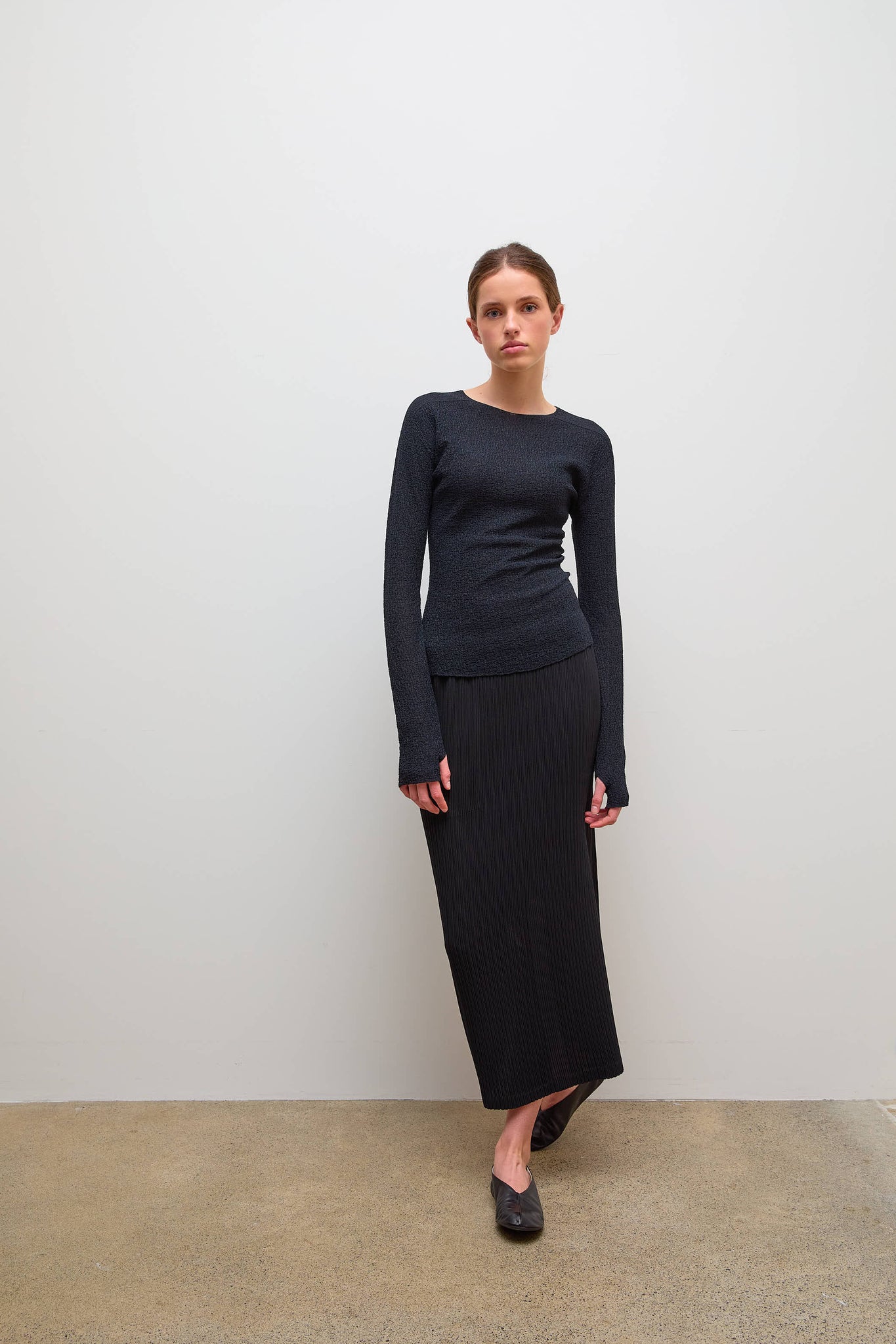 Body Knit Long Sleeve Pullover Black