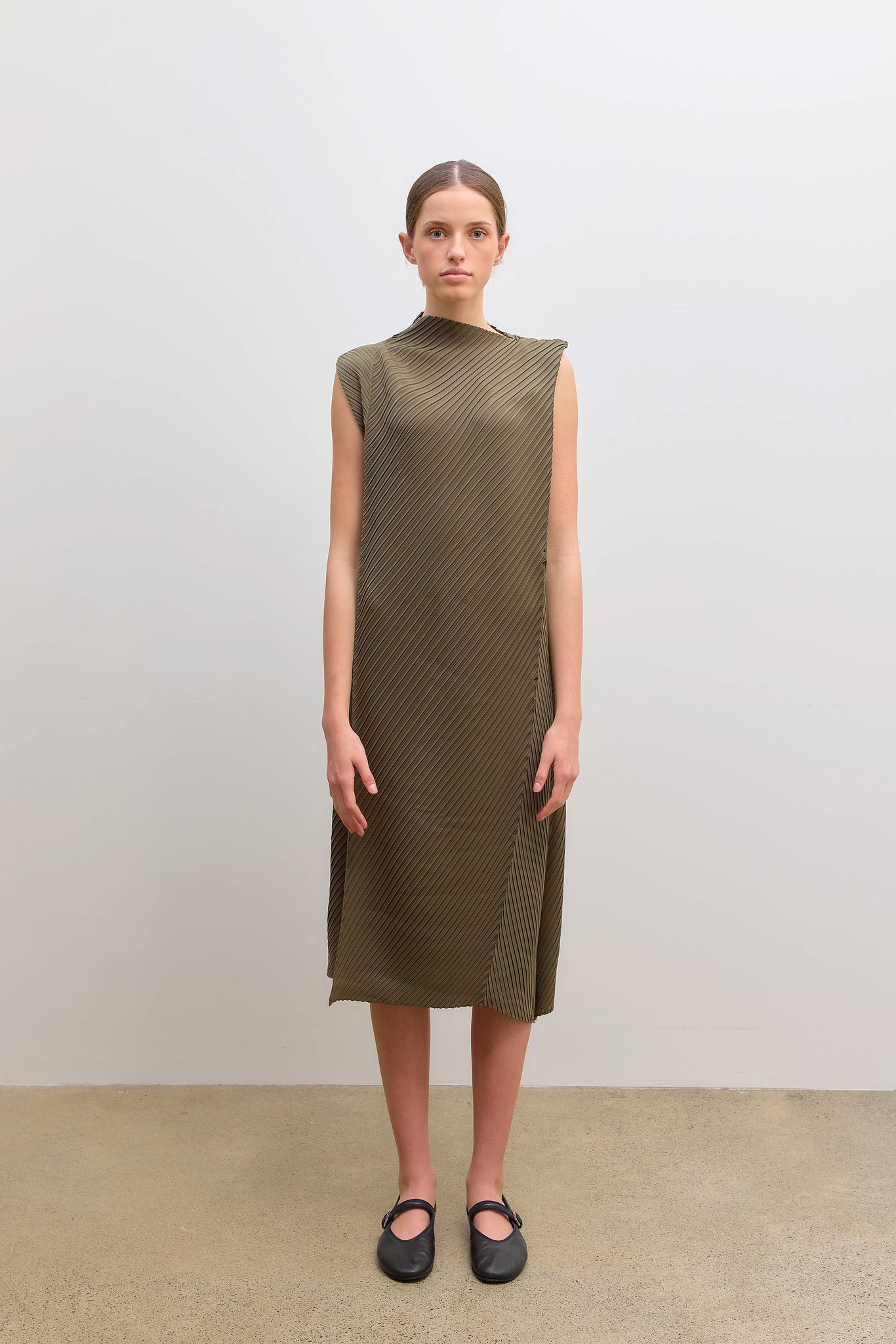 Soft Fold Dress Khaki