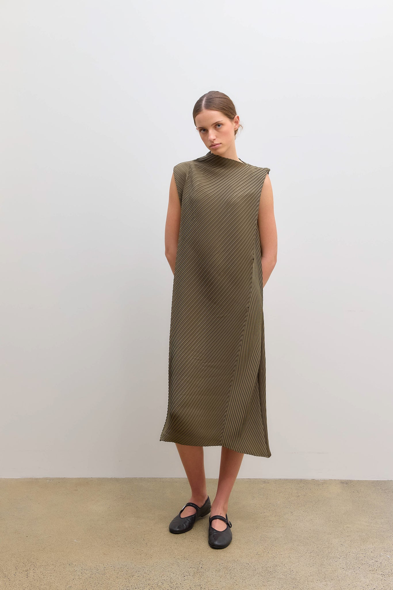 Soft Fold Dress Khaki
