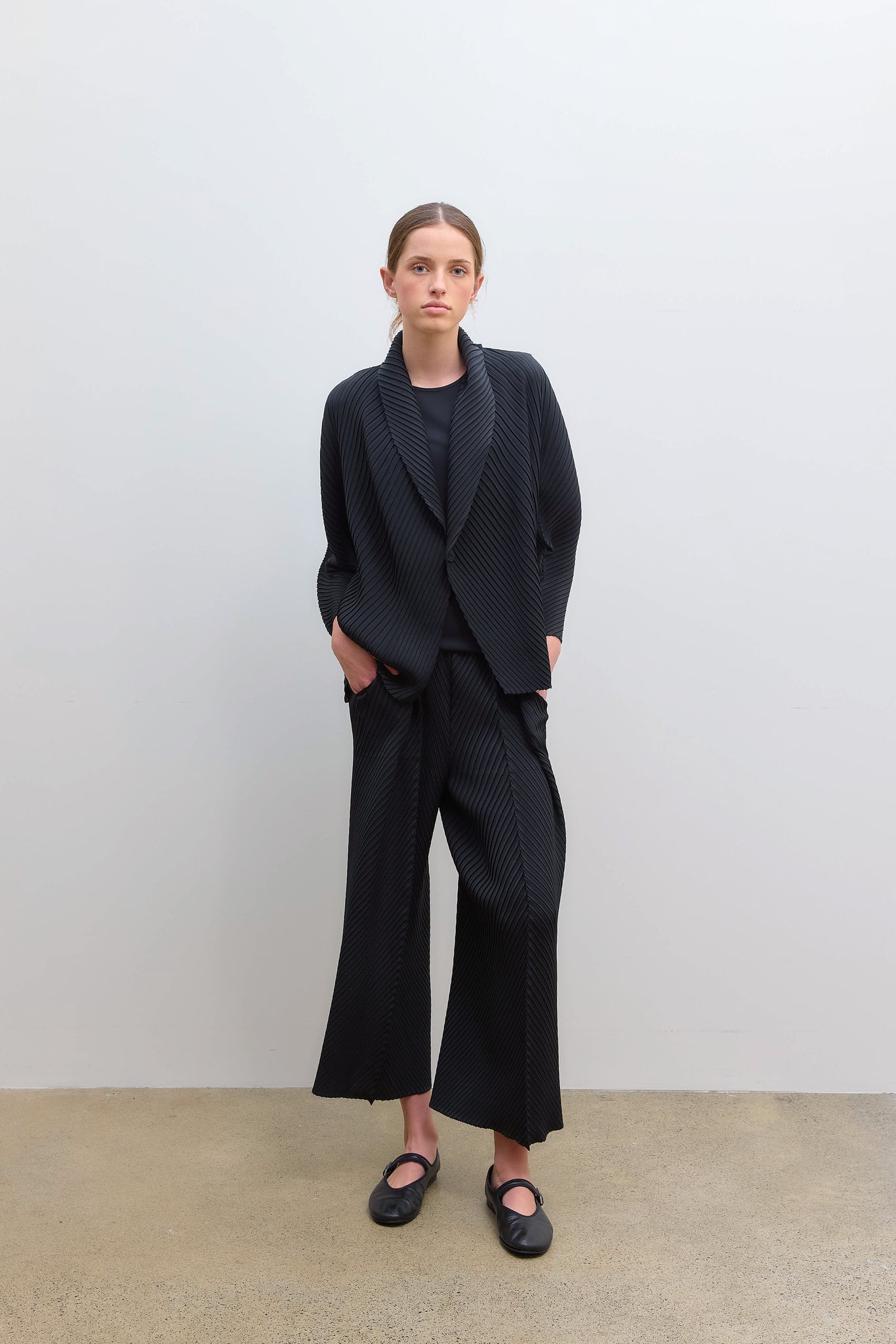 Soft Fold Cardigan Black