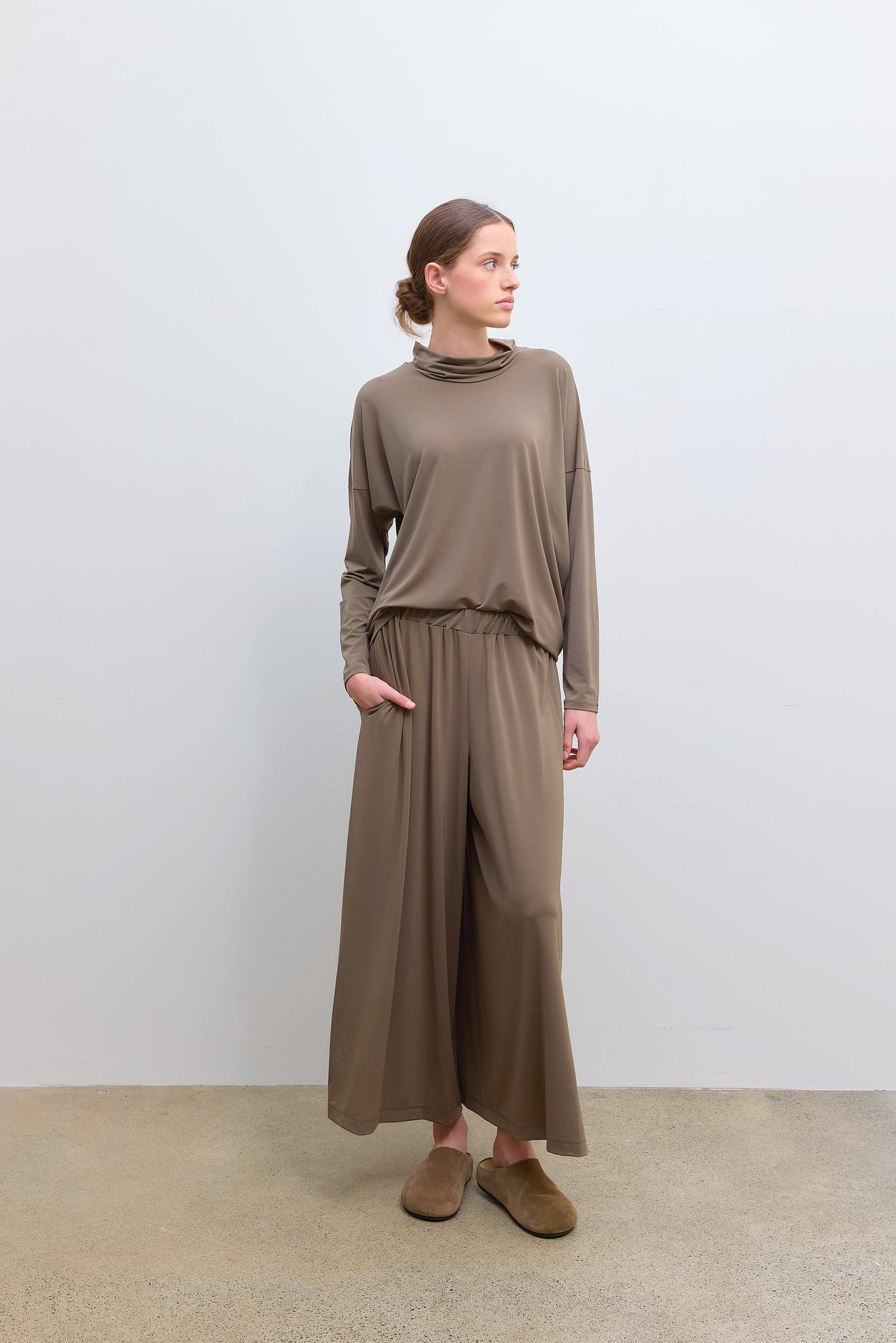 Drape Jersey Pants Khaki