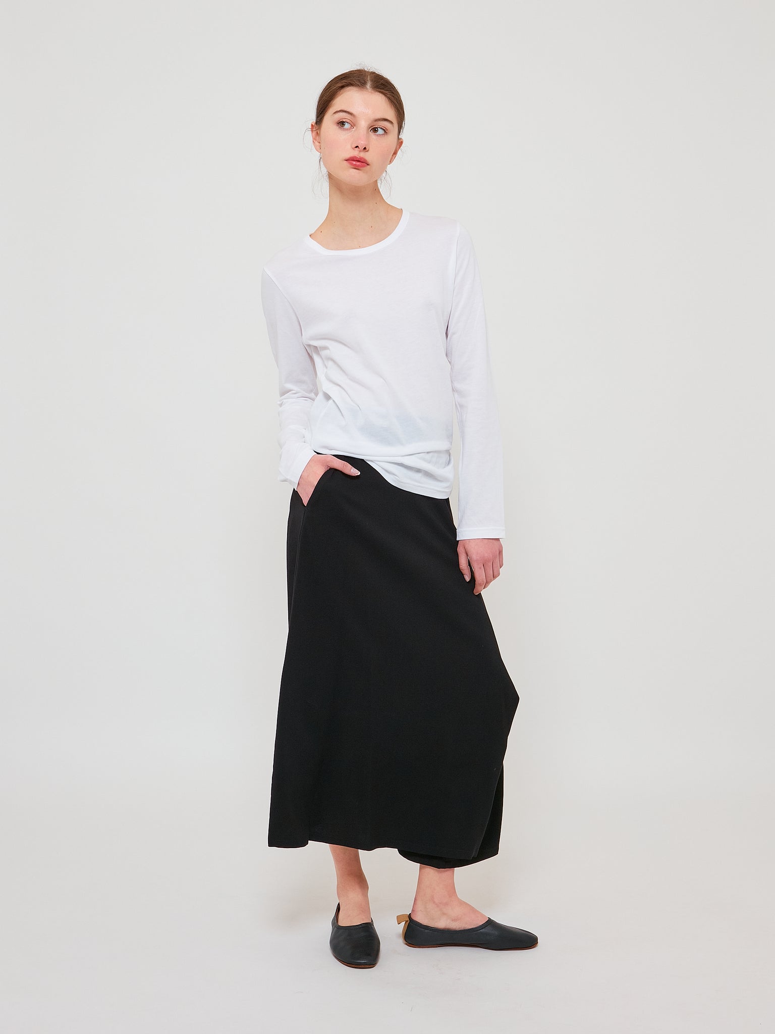 O Left Side Split Pleat Skirt Pant Black