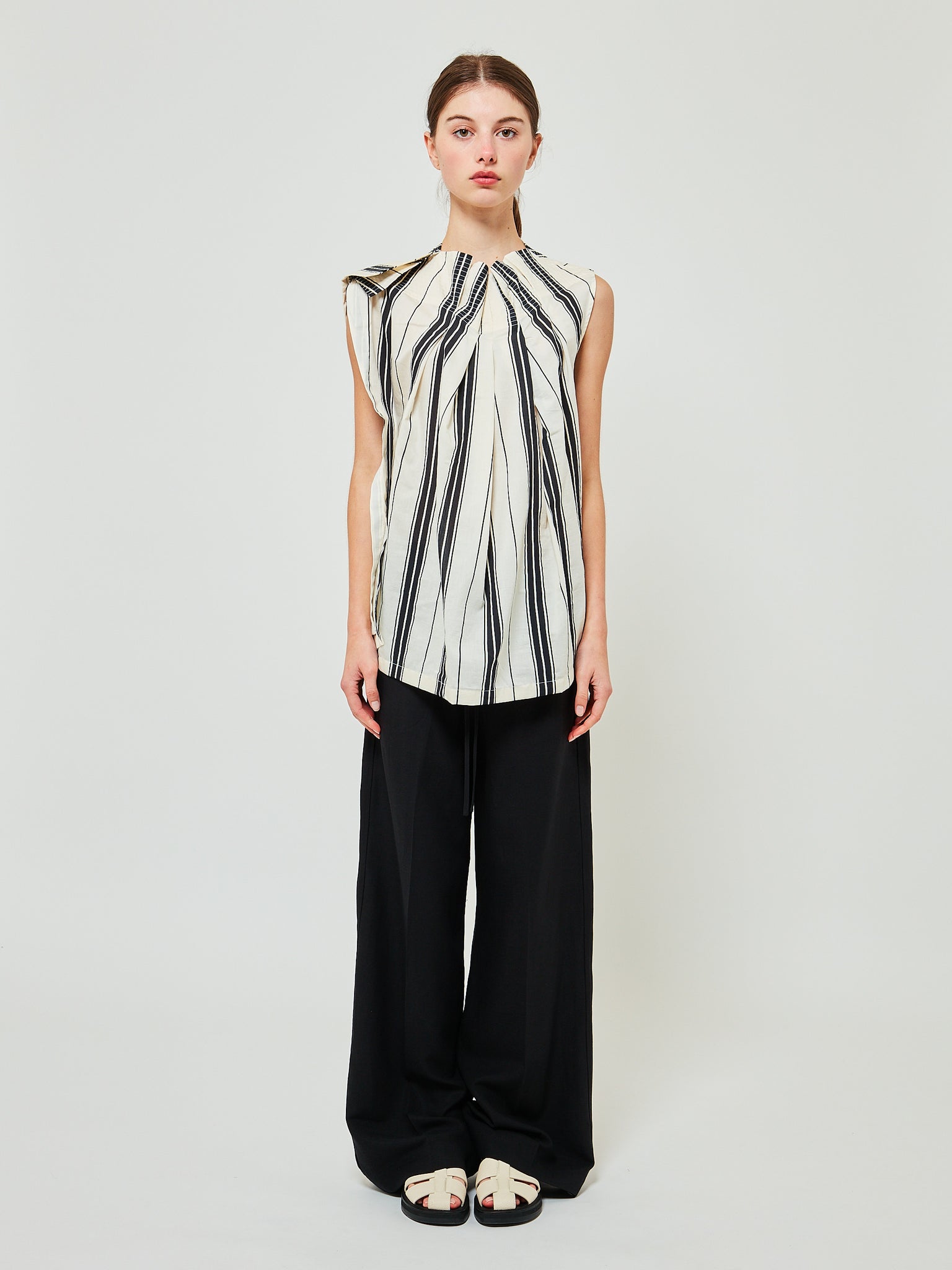 Tako Sleeveless Top White Black Stripes