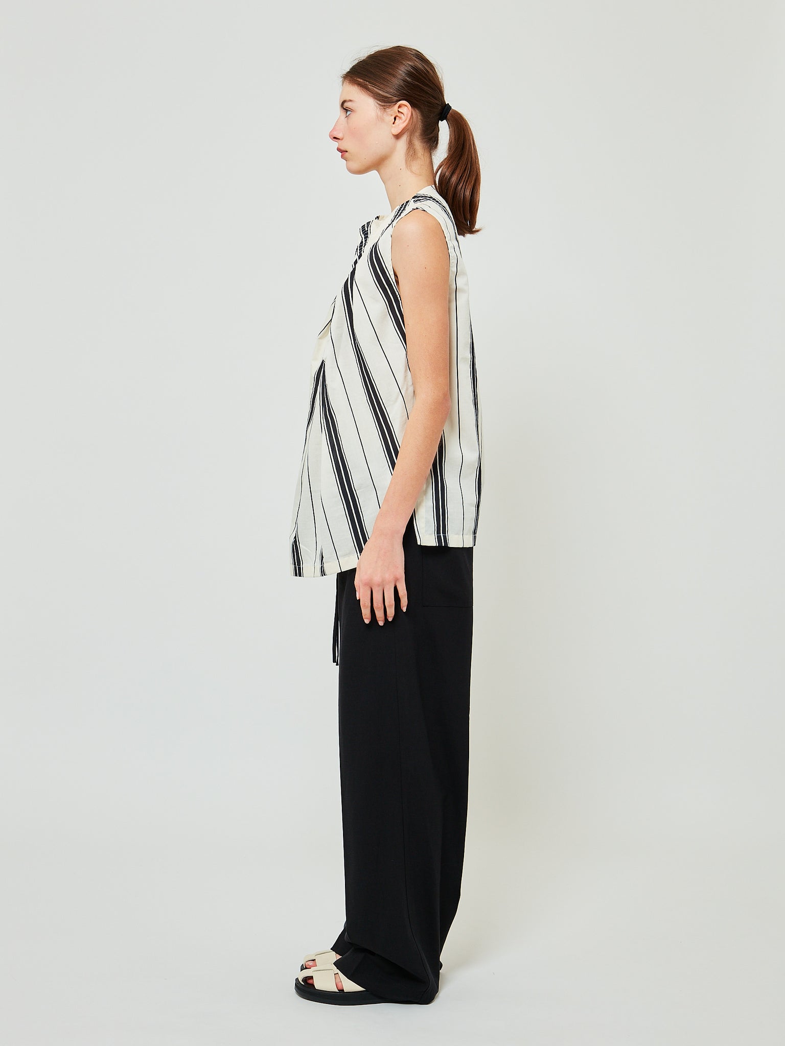 Tako Sleeveless Top White Black Stripes