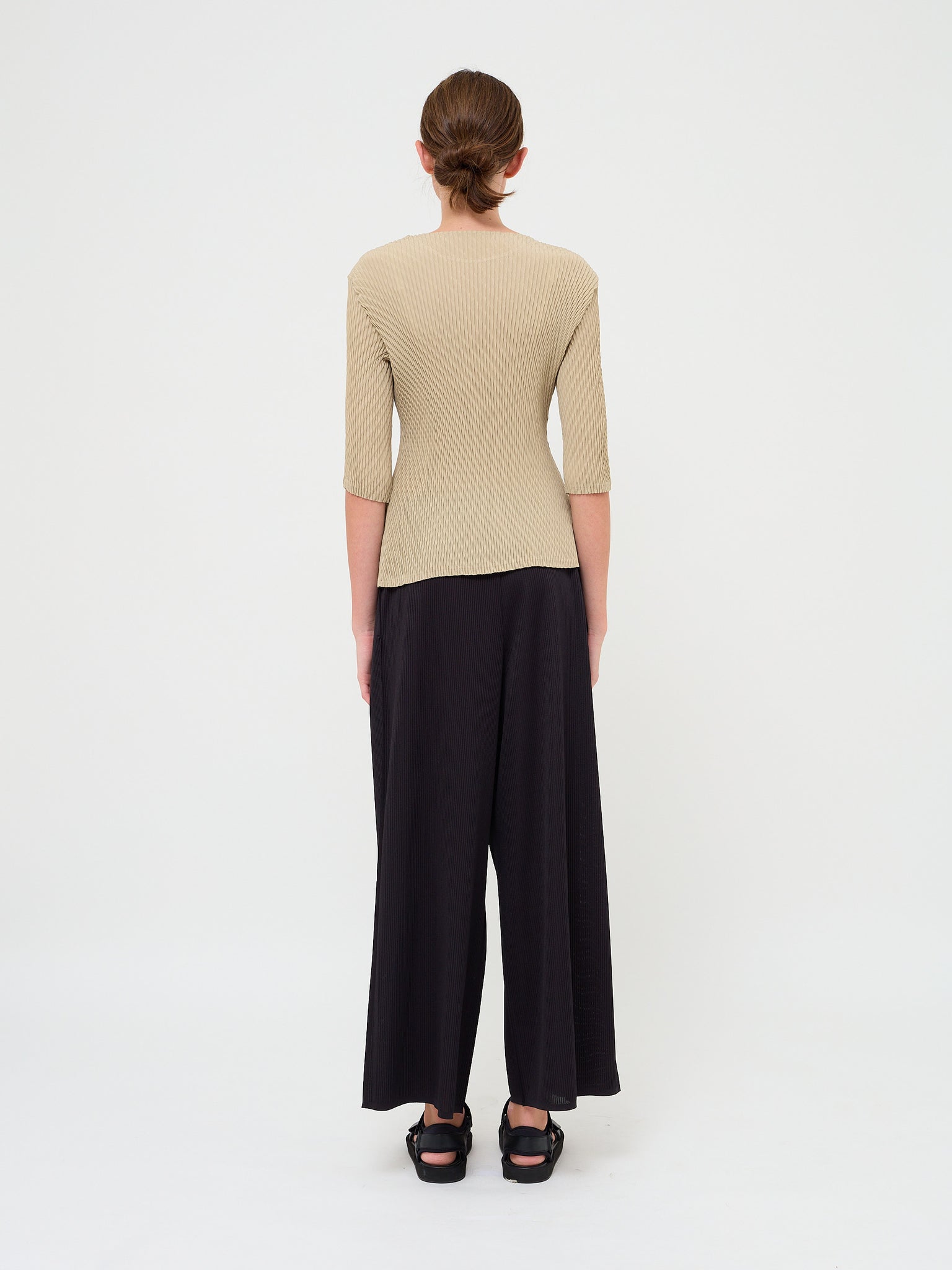 Rhombus Pleat Top Ash Beige