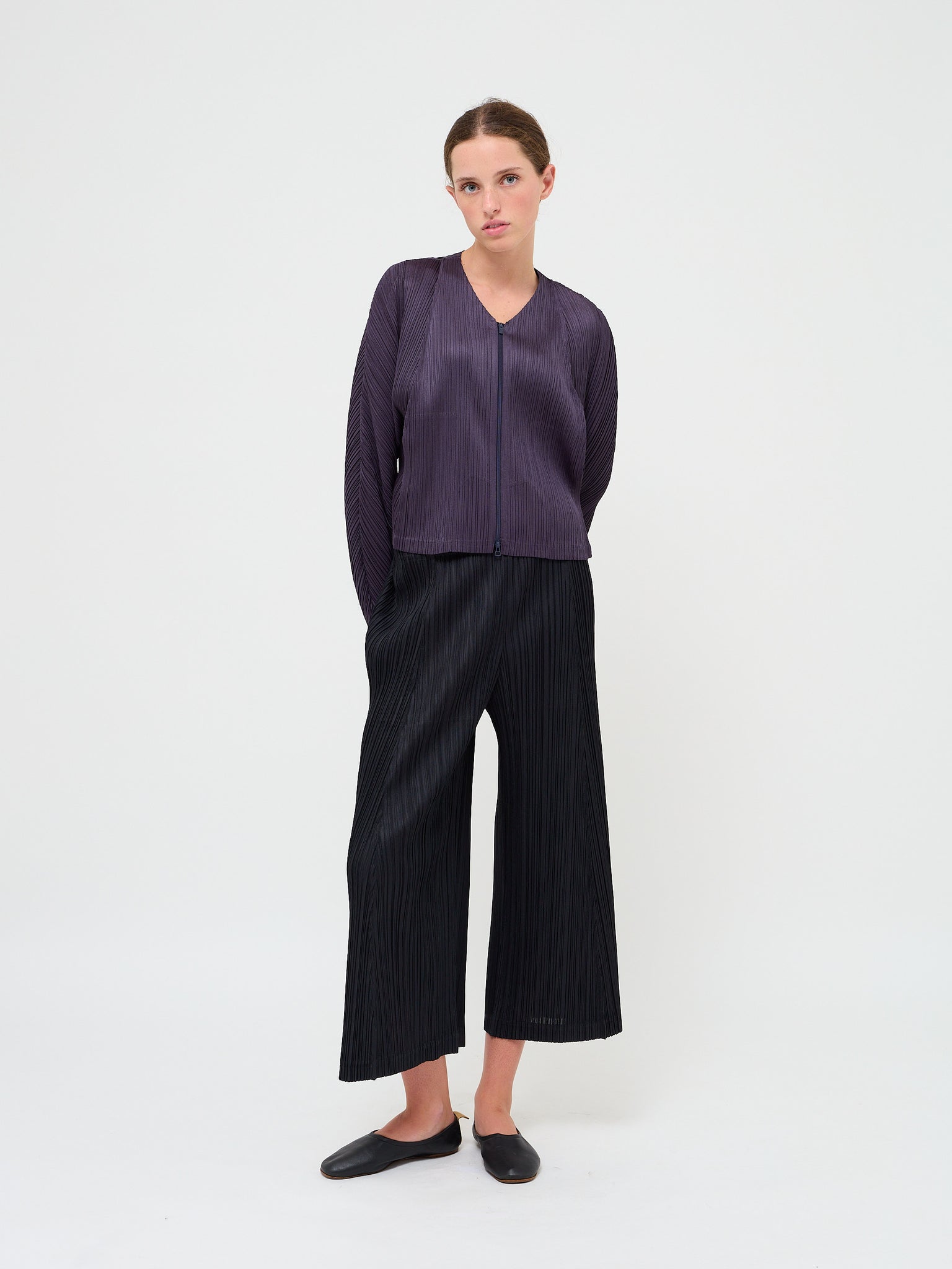 Flared Pleat Pants Black