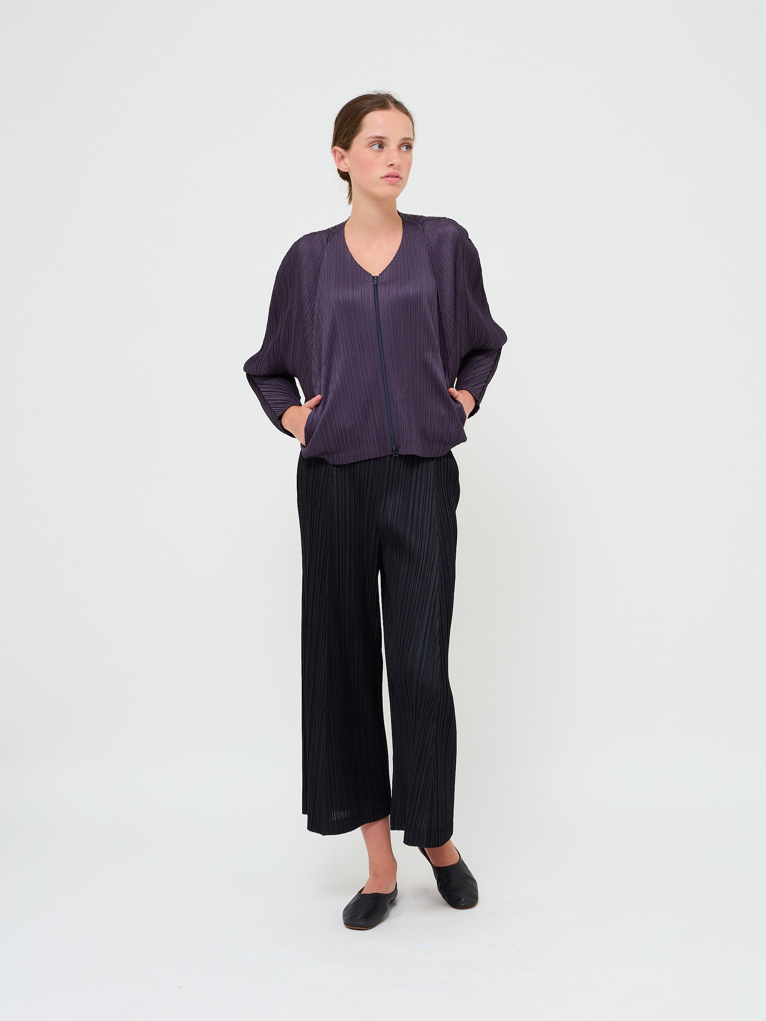 Flared Pleat Pants Black