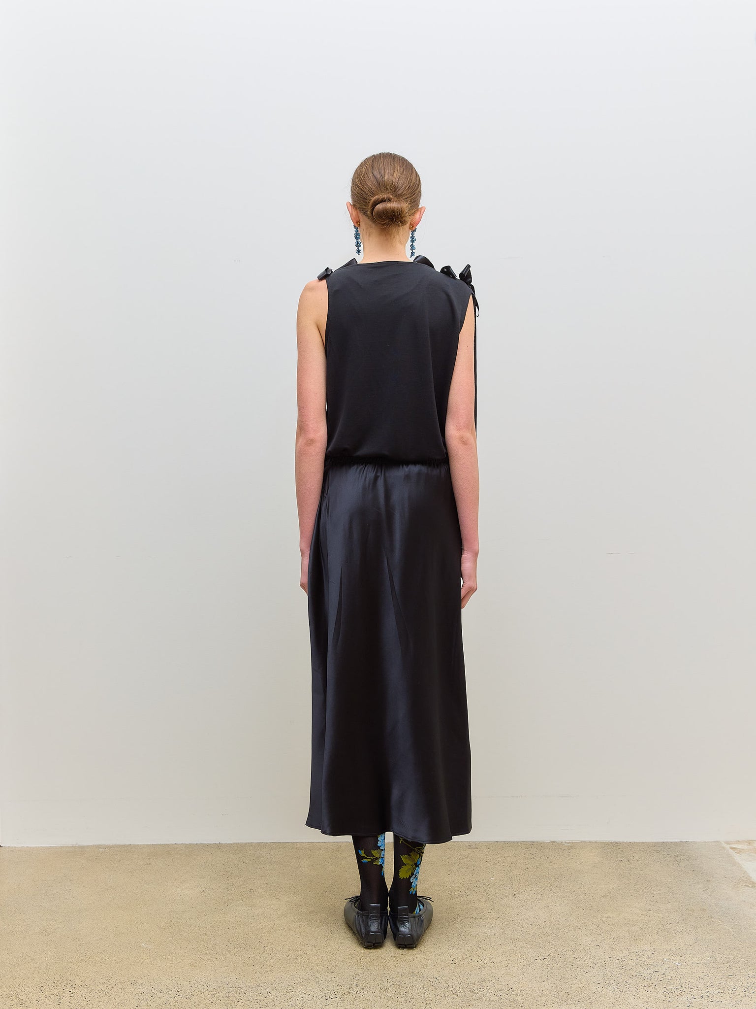 Silk Satin Hip Easy Skirt Black