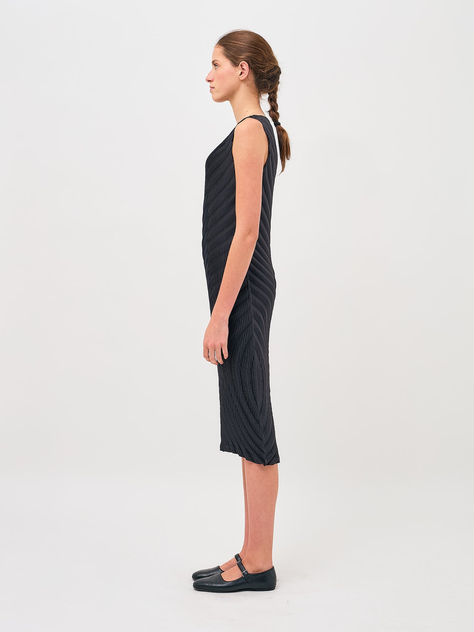 Dress Nuance Pleats Solid Black