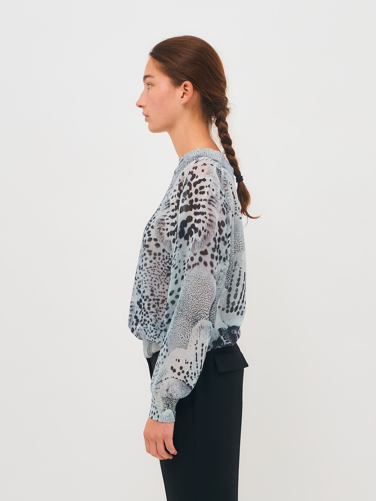 Tilly Orchid Sweater Grey