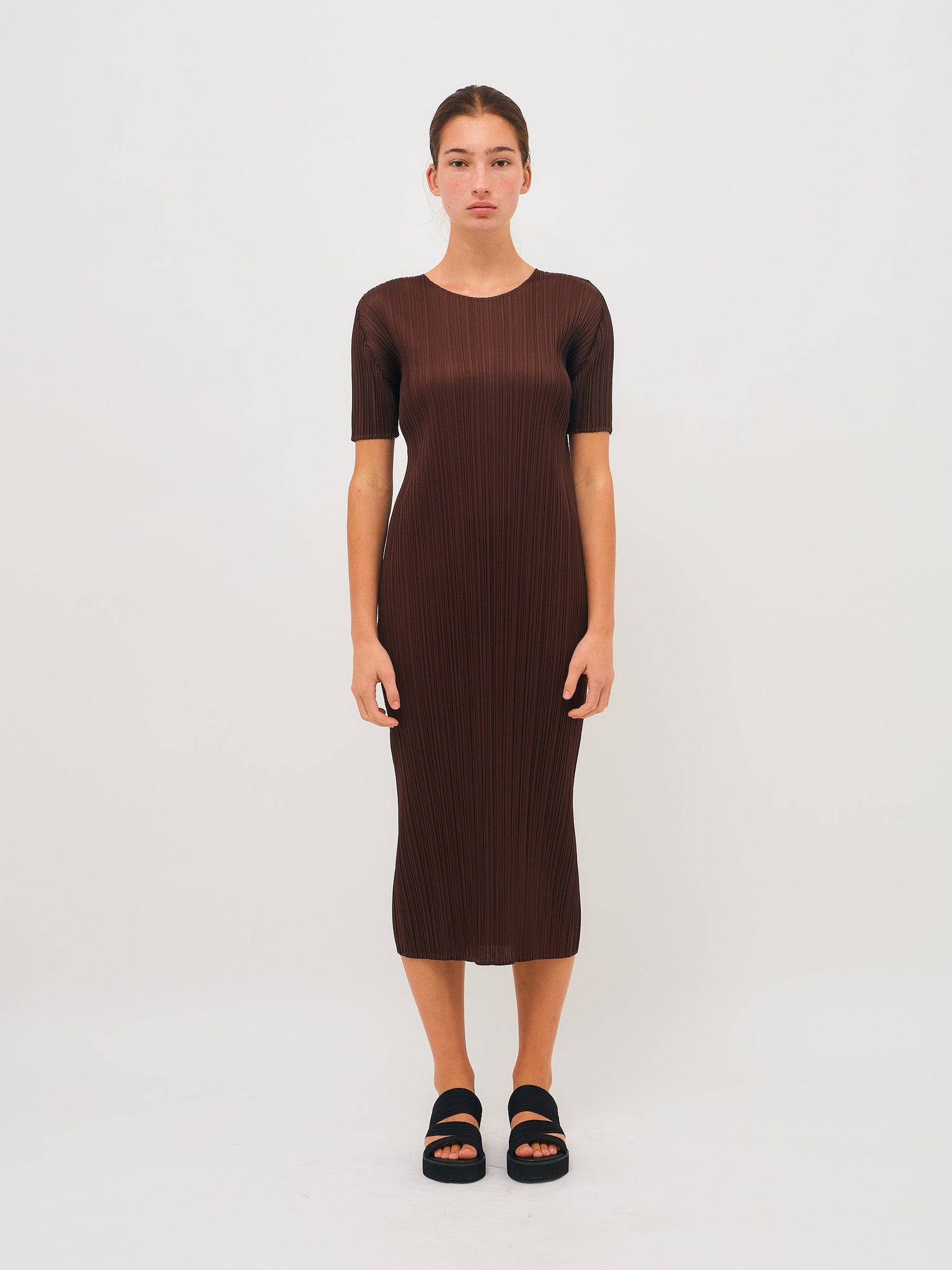 Pleat Dress Brown