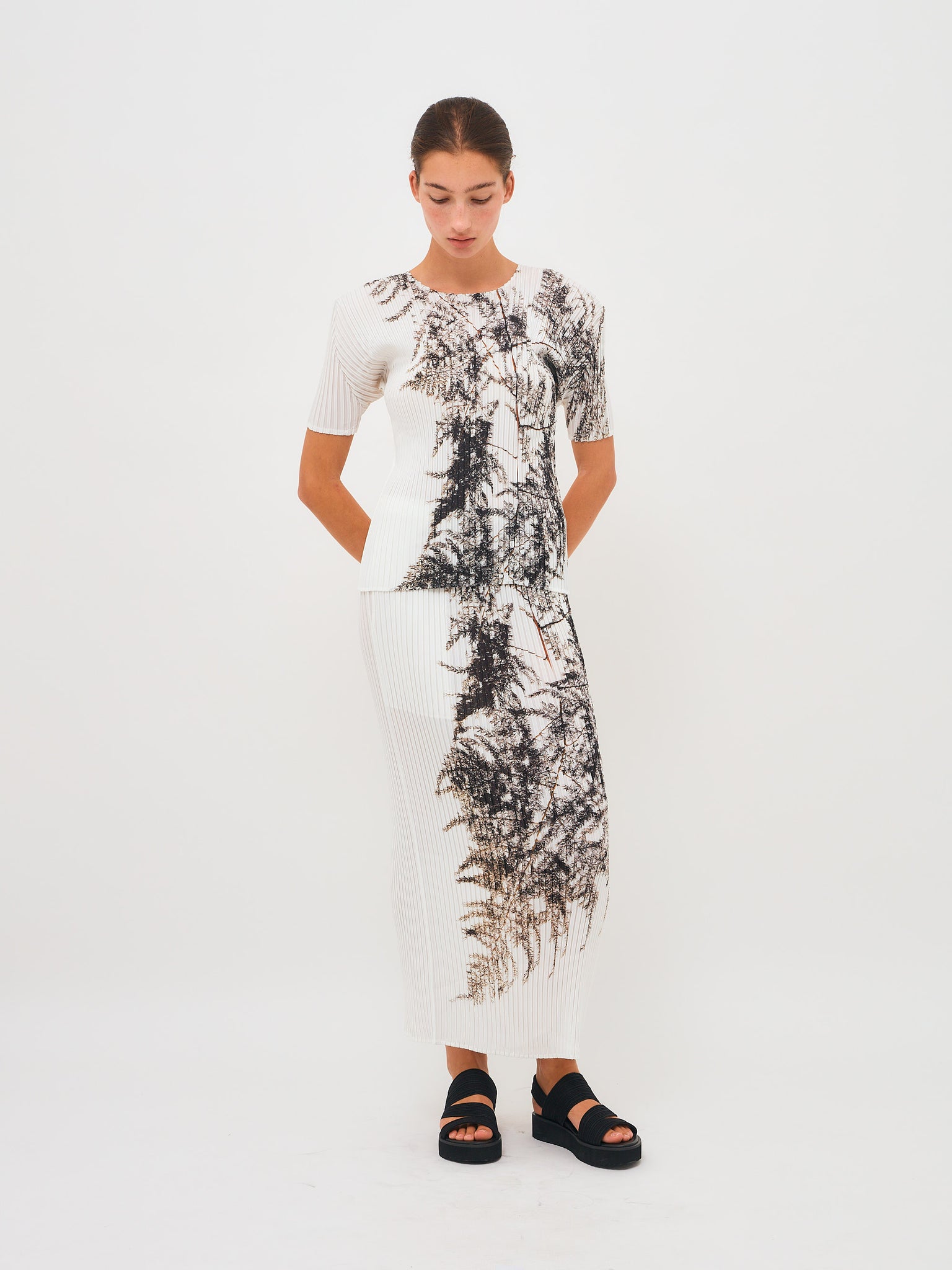 Pressed Flora Skirt White