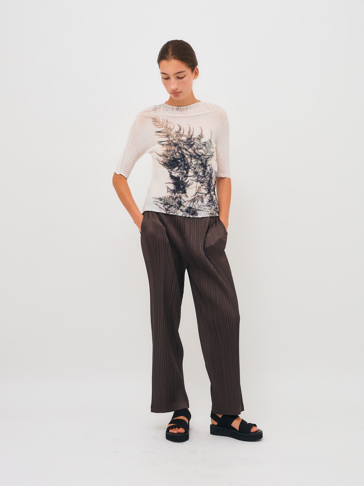 Thicker Bottoms Pleat Pants Brown-Grey