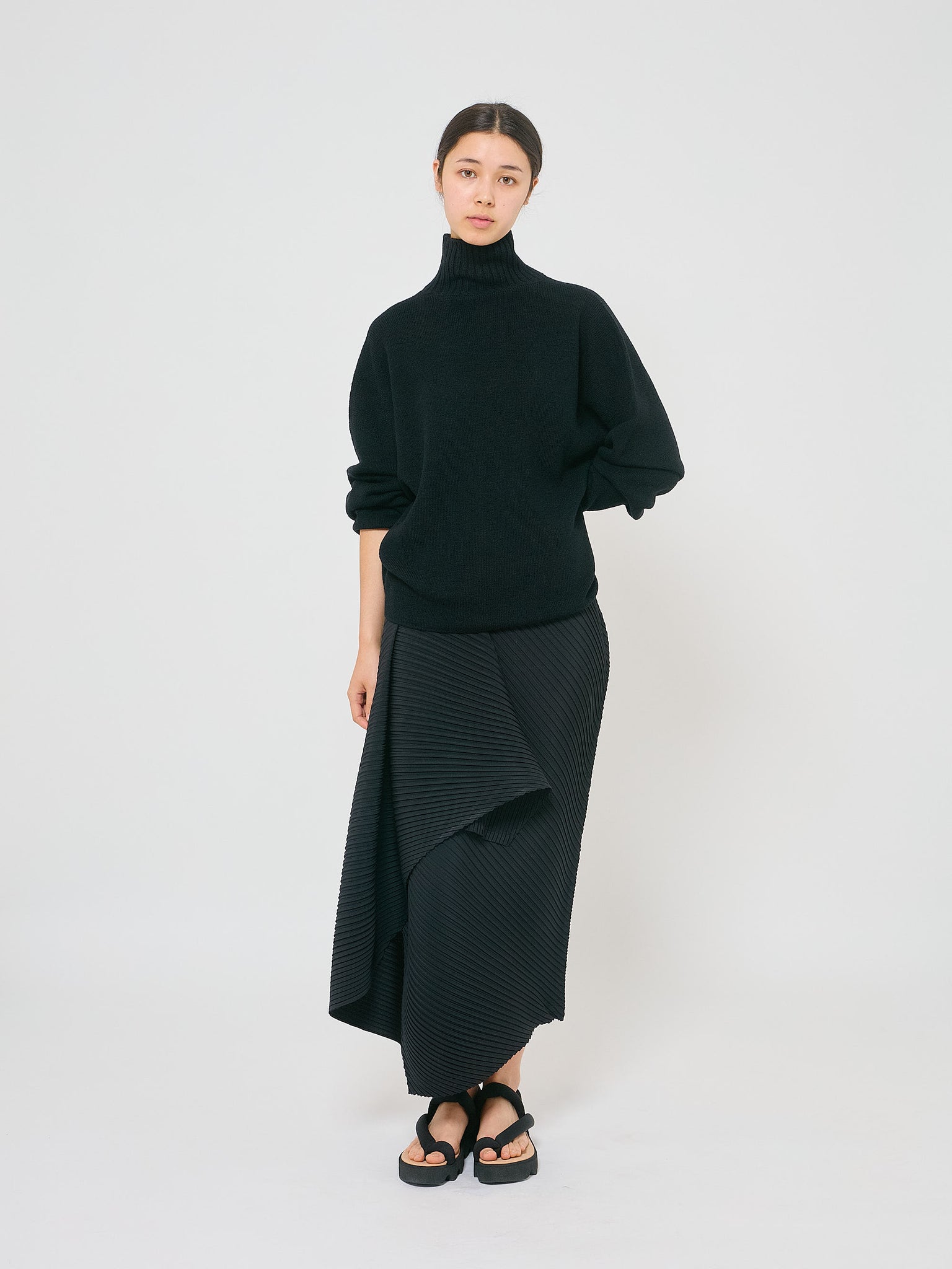 Stretch Wool Pullover Knit  Black