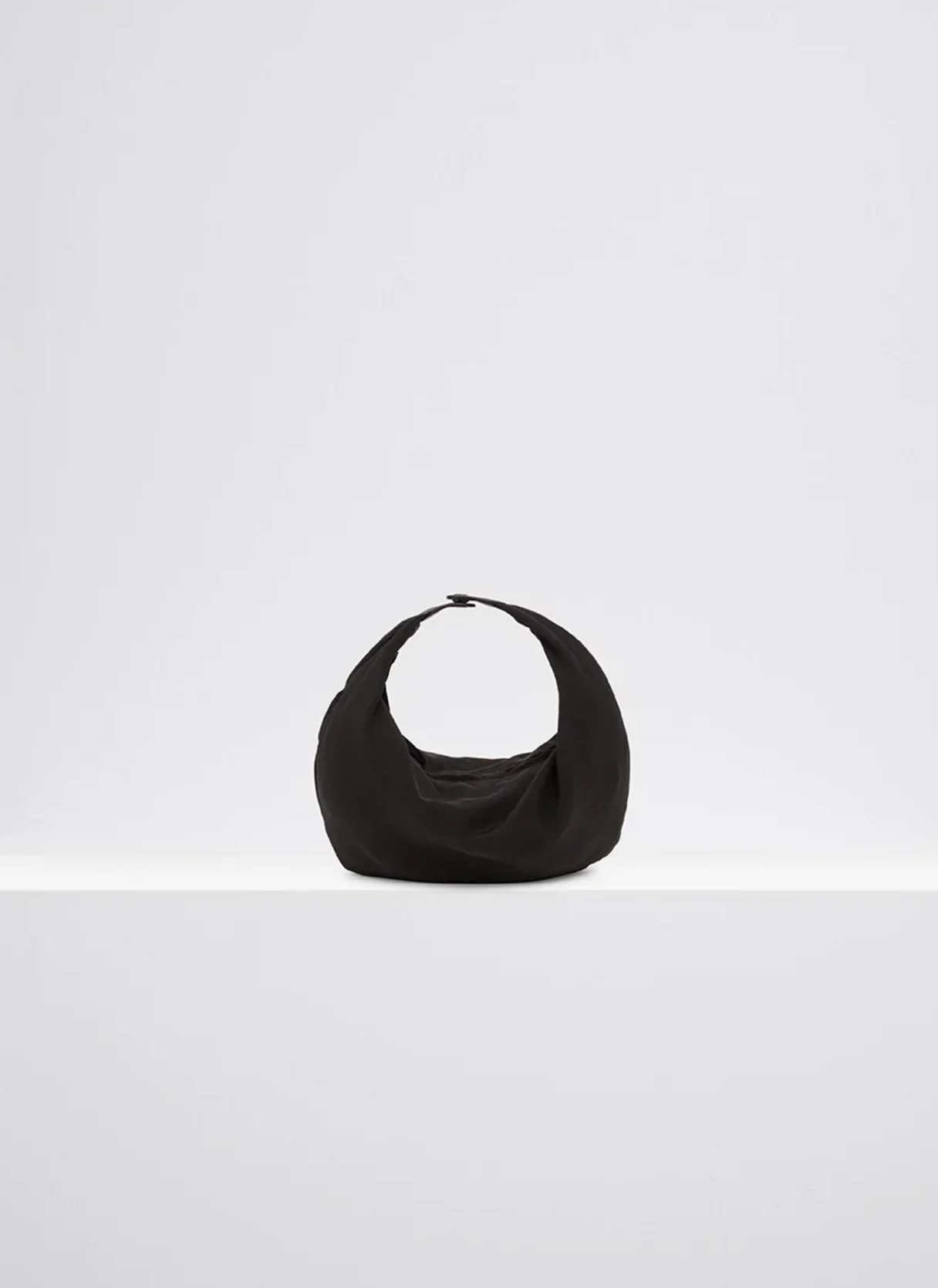 Fortune Croissant Filt Bag Black