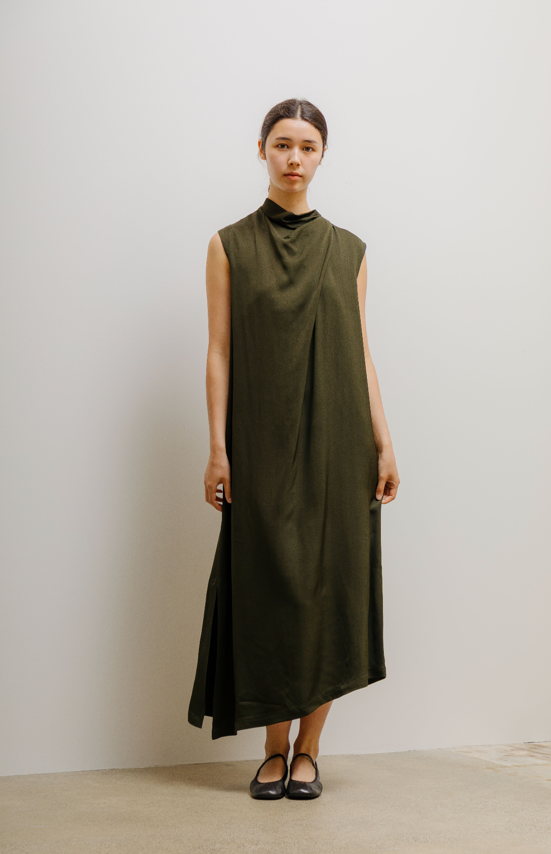 Devyr Dress Mud Green