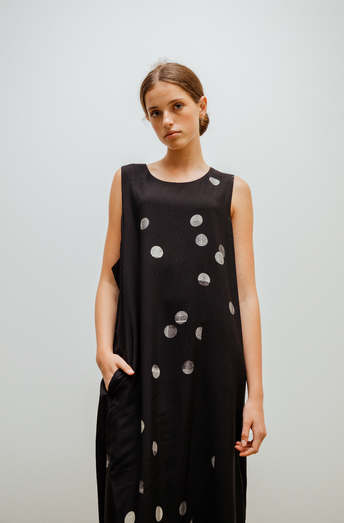 O-Sleeveless Dress Black