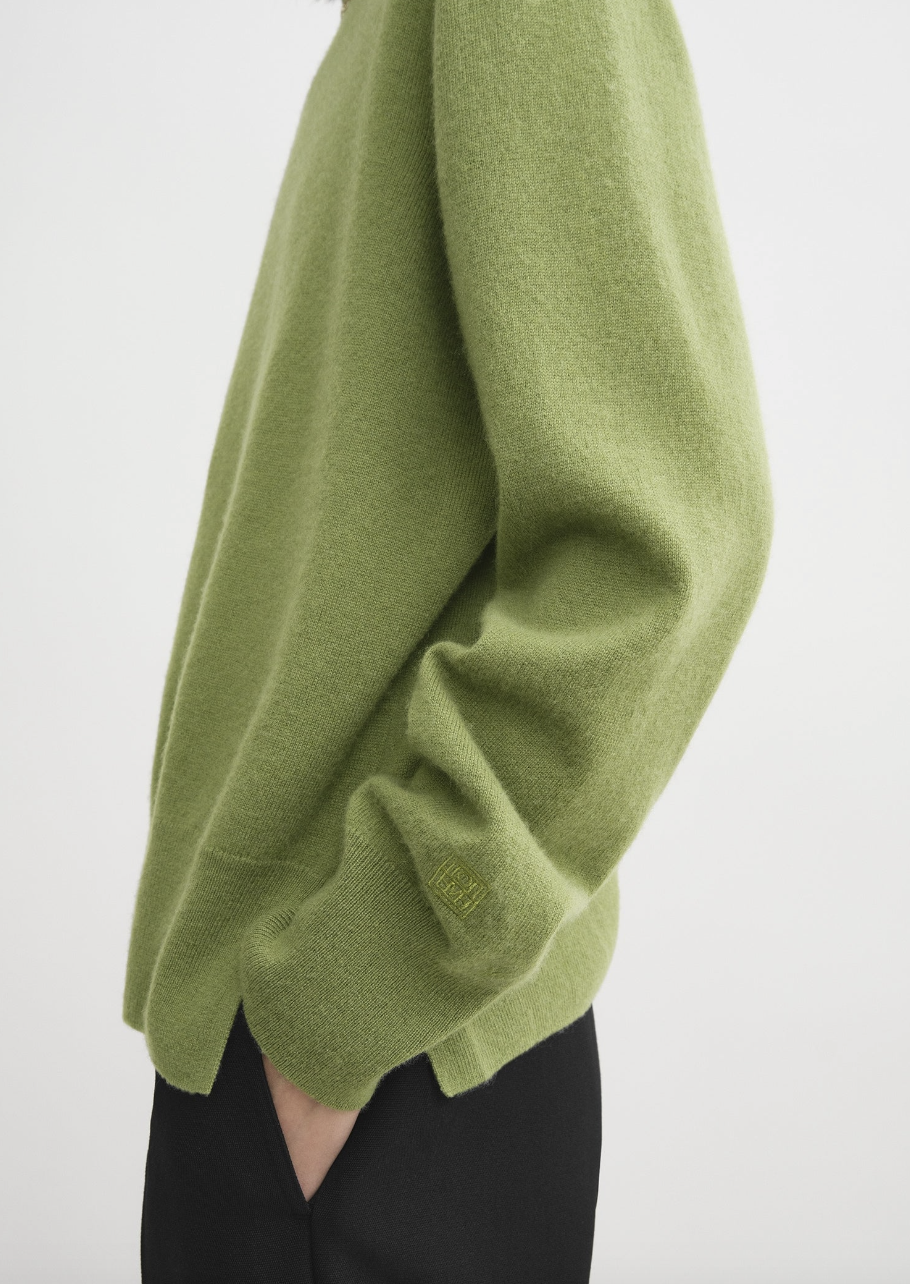 Crewneck Cashmere Knit Sweater Laurel