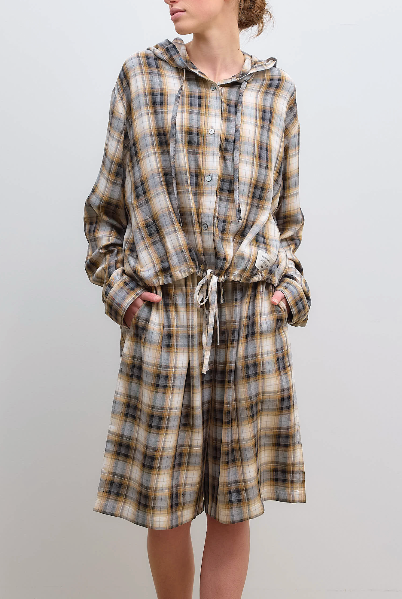 Check Blouse with Hood Beige Black