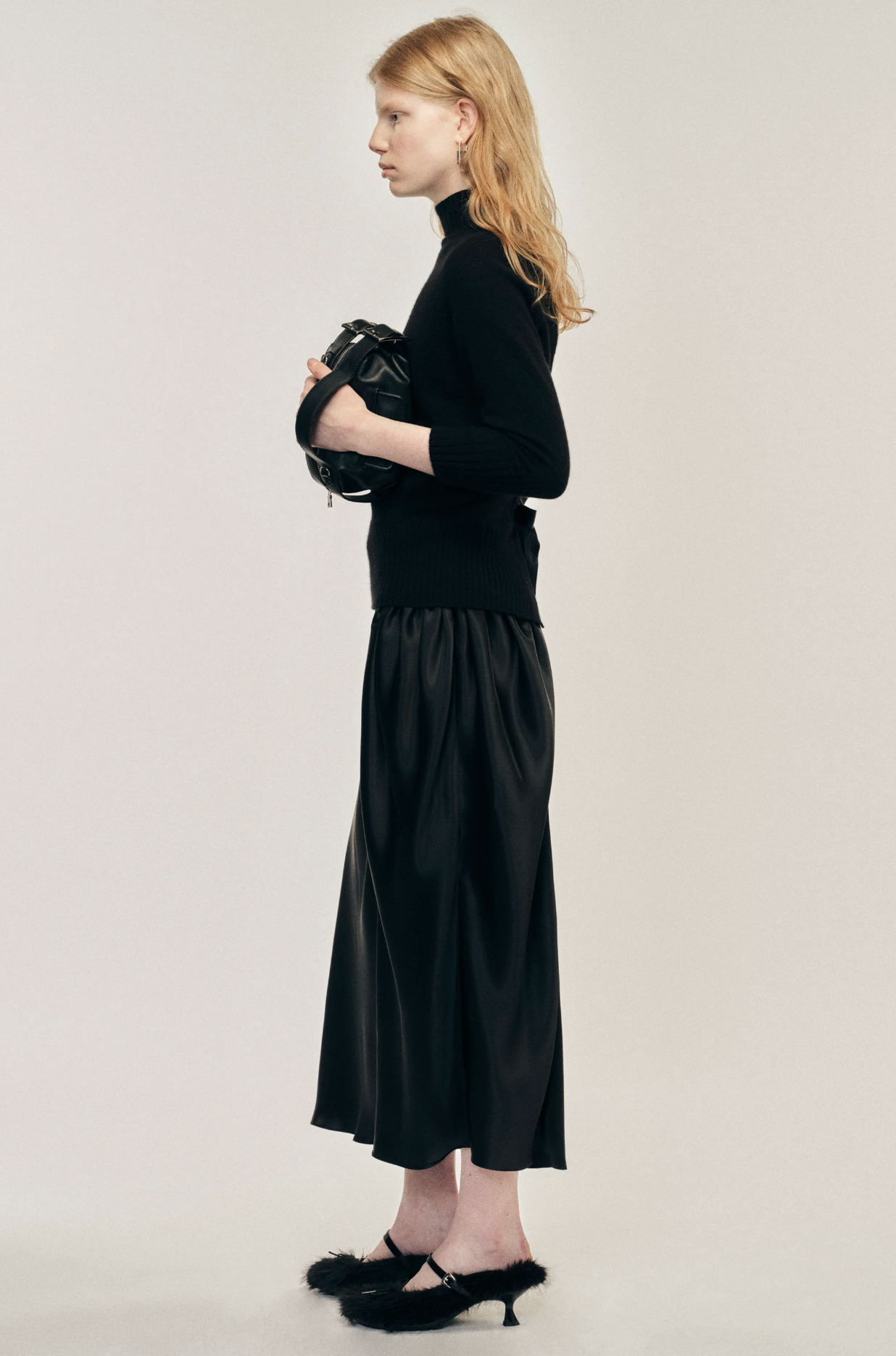 Silk Satin Hip Easy Skirt Black