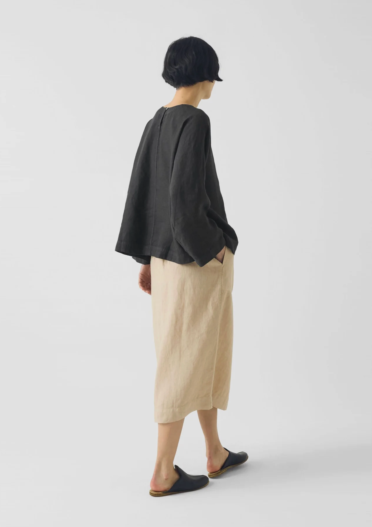 Garment Dyed Linen Top Black Pepper