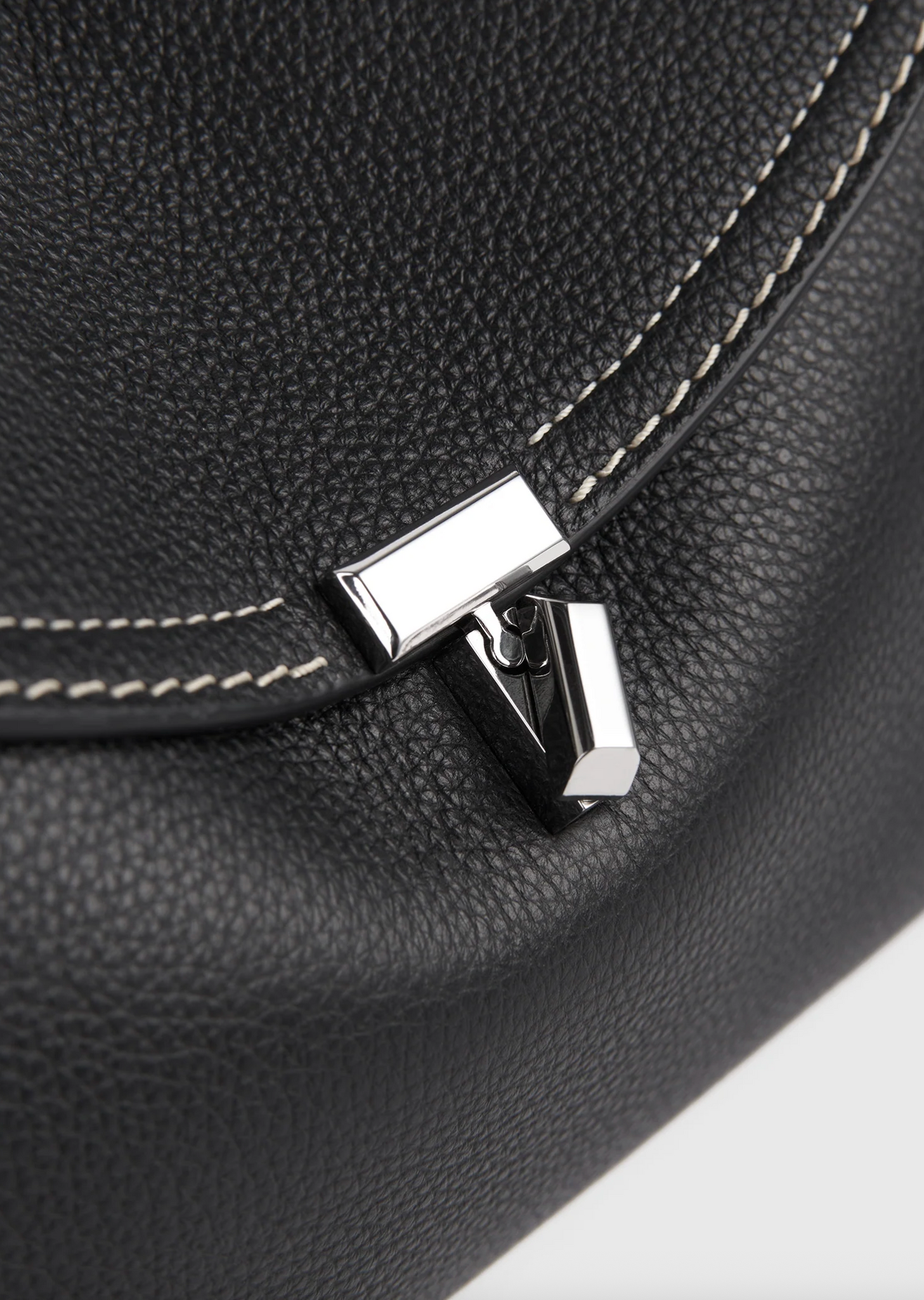 T-Lock Grained Leather Clutch Black